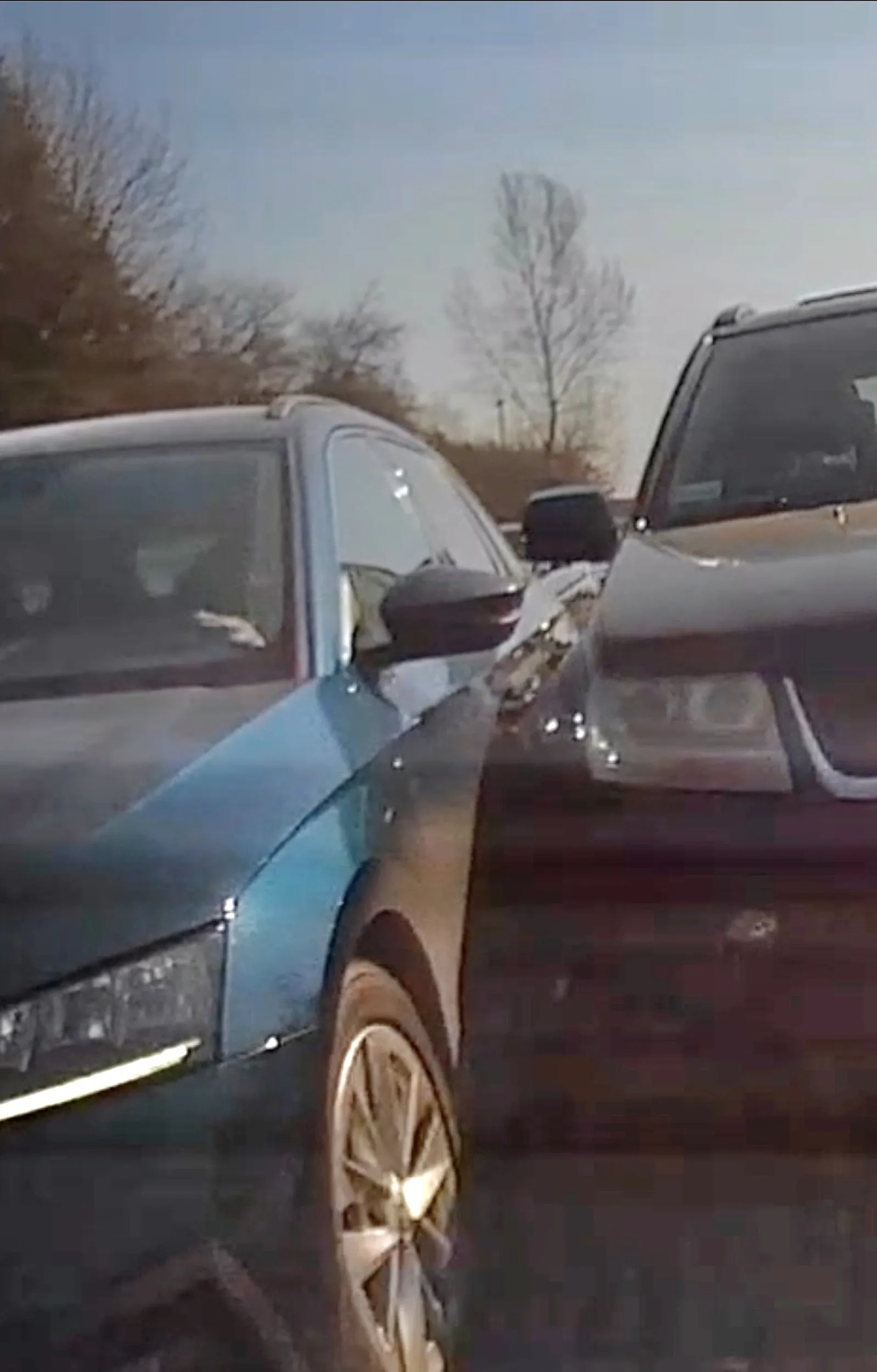 Bardzo jestem ciekaw czy się dotknęli czy nie