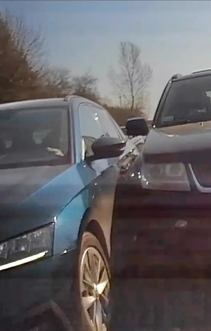 Bardzo jestem ciekaw czy się dotknęli czy nie