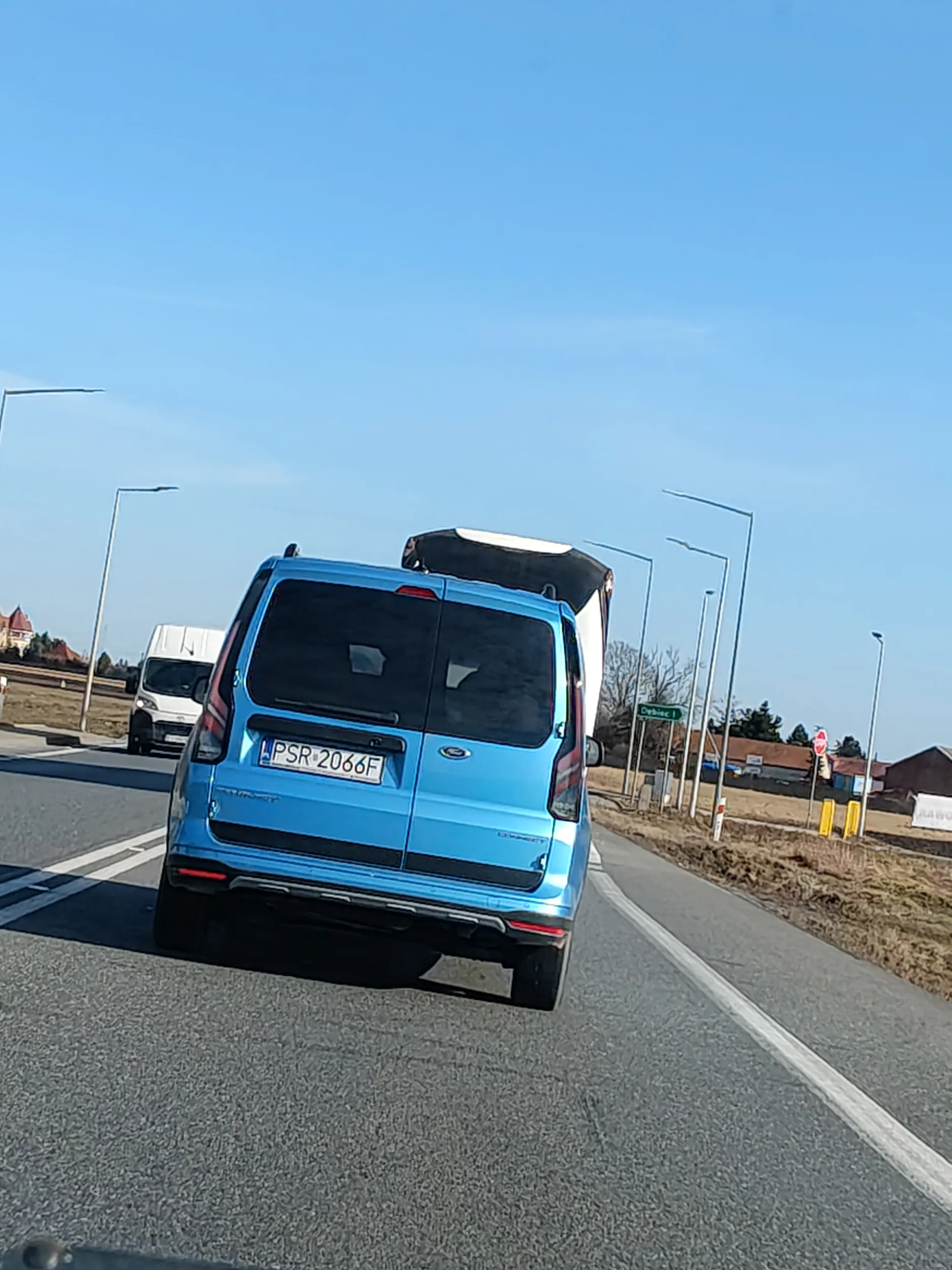 Wyhamowuje innych na S11. Oddaj prawko do wordu