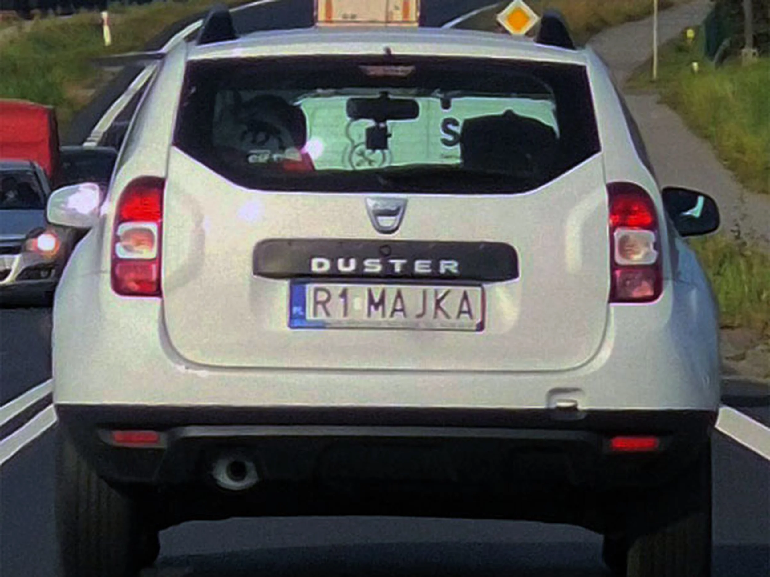 Fajny numer, blacha R1 MAJKA