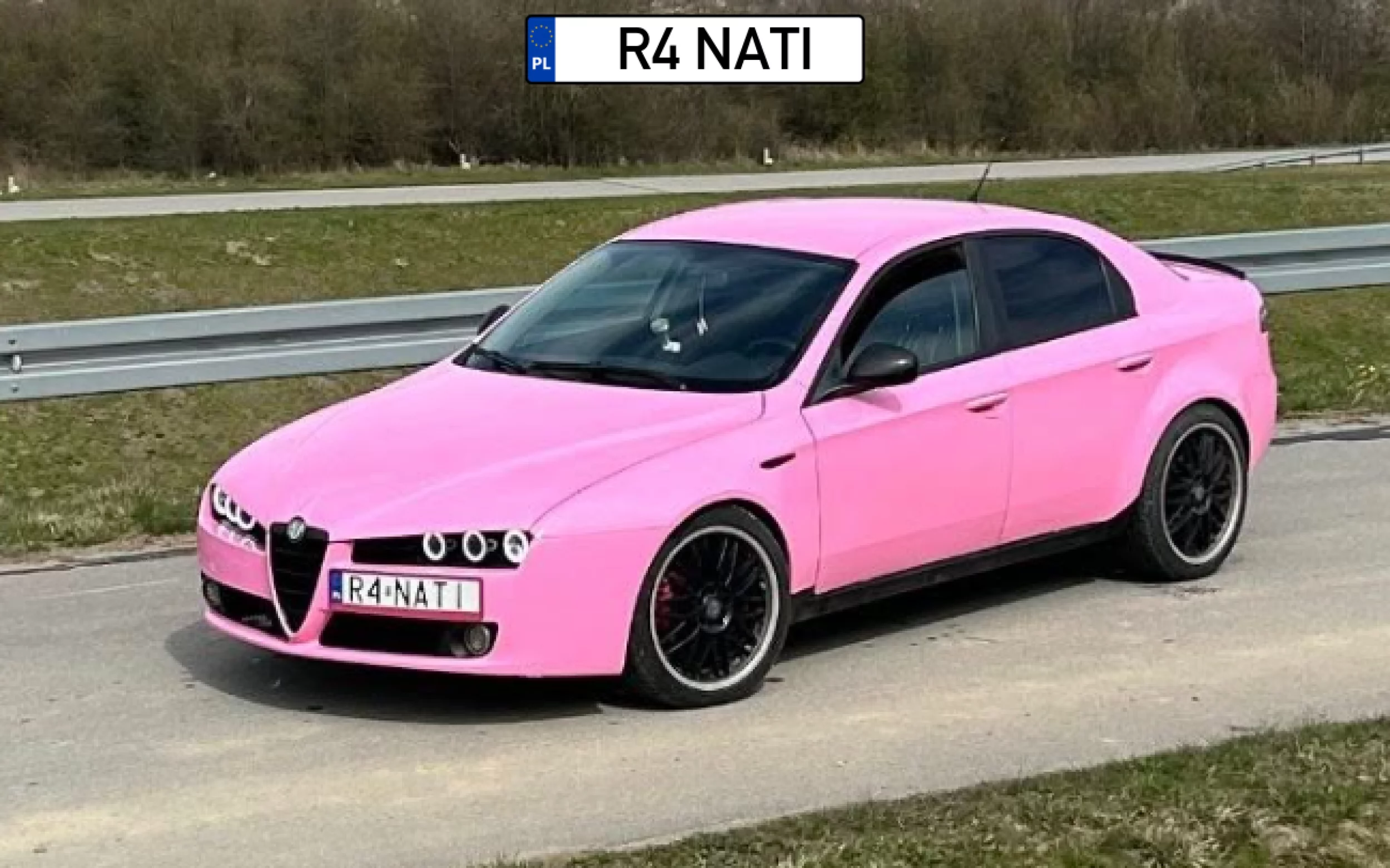 Blacha fajna ale ten kolor zabójczy :)