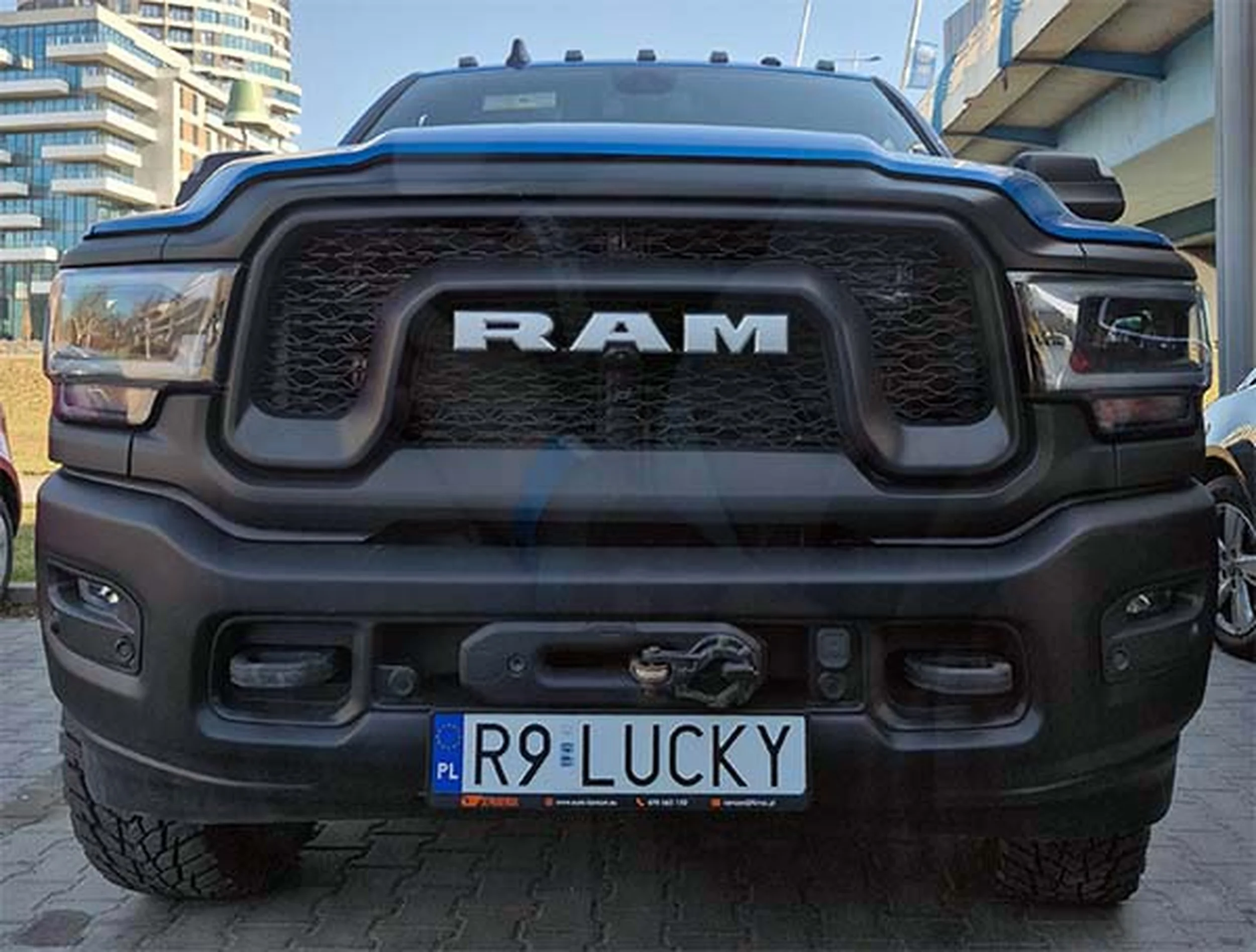 Fajny numer, blacha R9 LUCKY