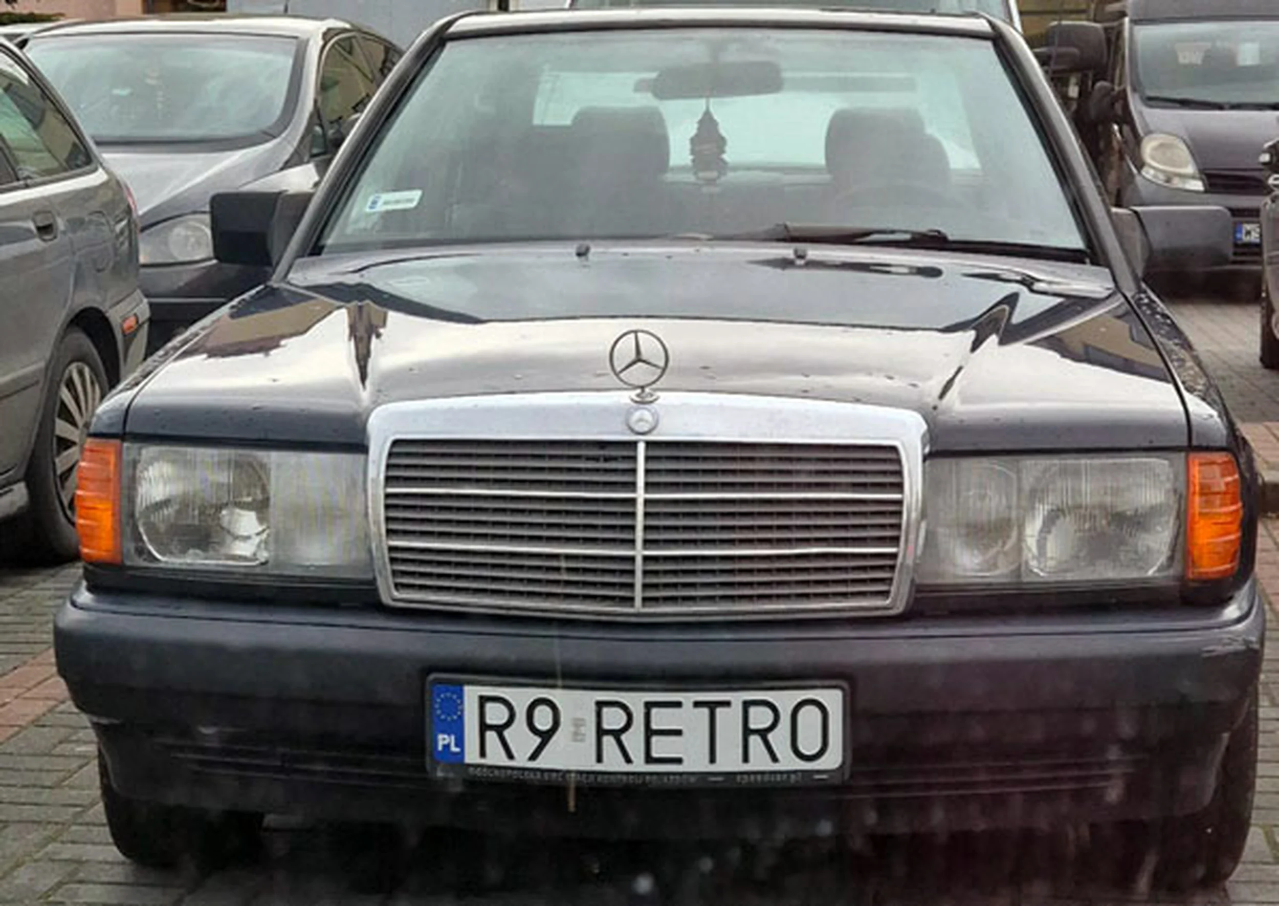 Fajny numer, blacha R9 RETRO