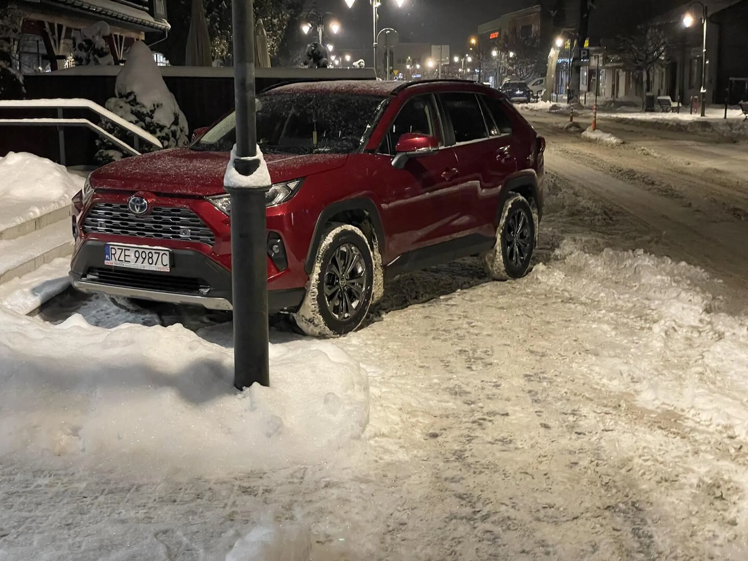 Chodniki to nie miejsce parkingowe