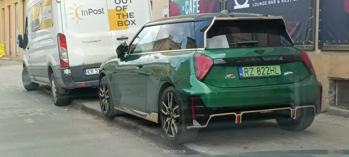 Święta krowa chodnikowa.