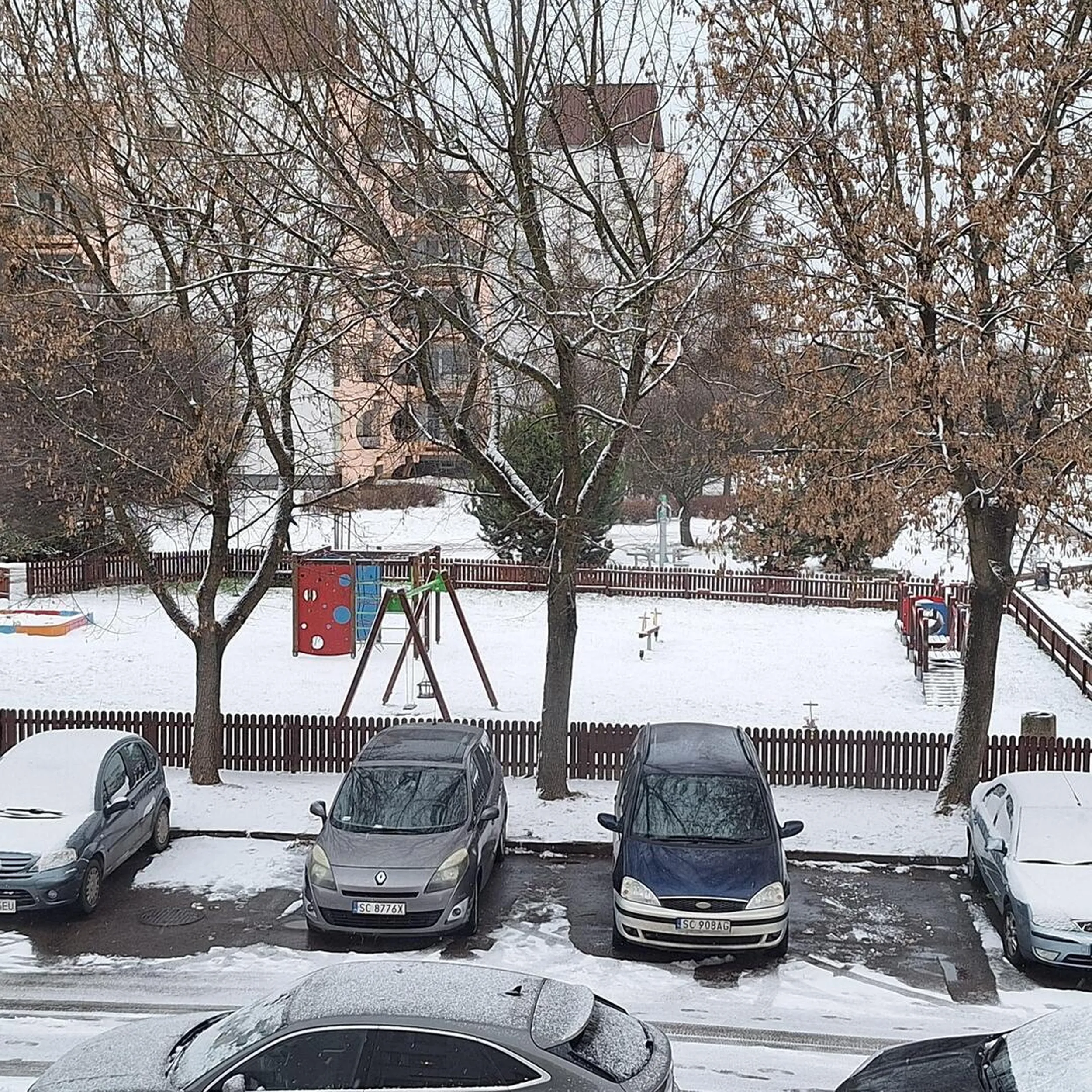 Tylko na chwilke.... a mija ponad godzina i tak bedzie stał...