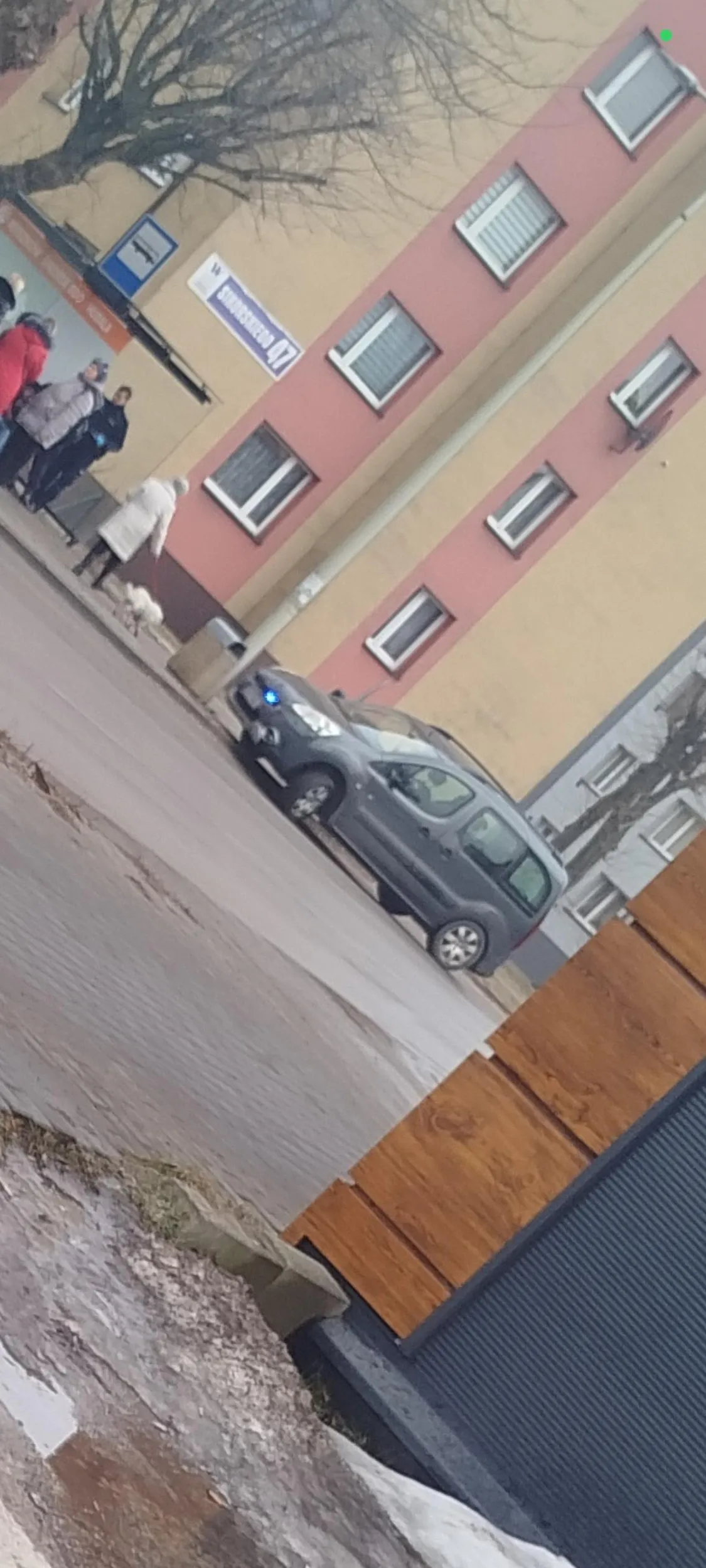 Dwóch meliniarzy (KRYMA) przyjechali do kumpli na piwko