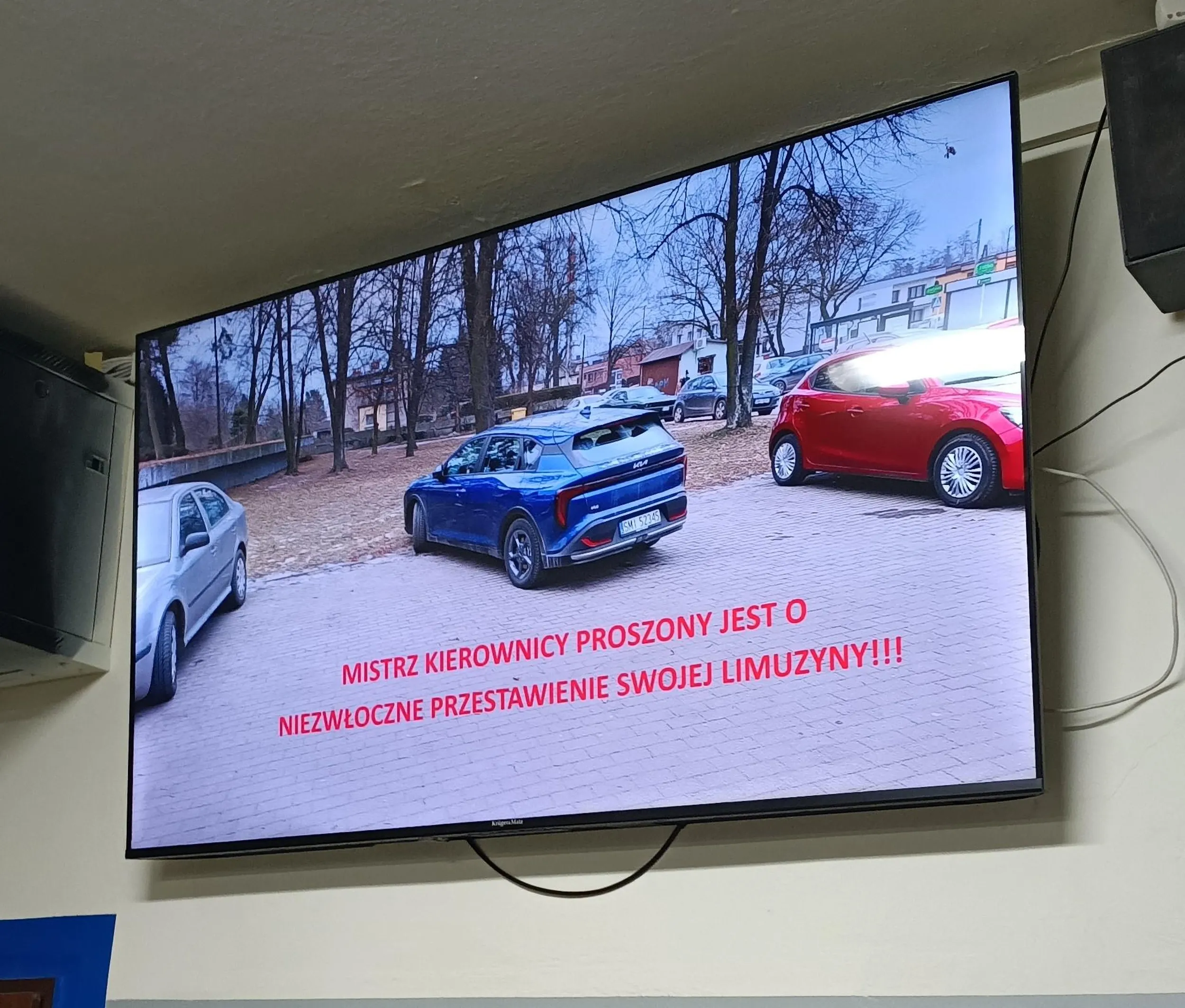 Parkowanie to chyba nie jego dobra strona