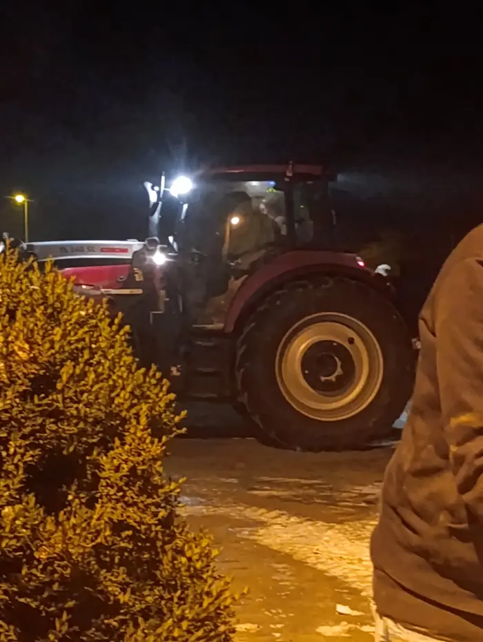 Ten opolowiec zasuwa swym case ih Luxxum 120 67km/h