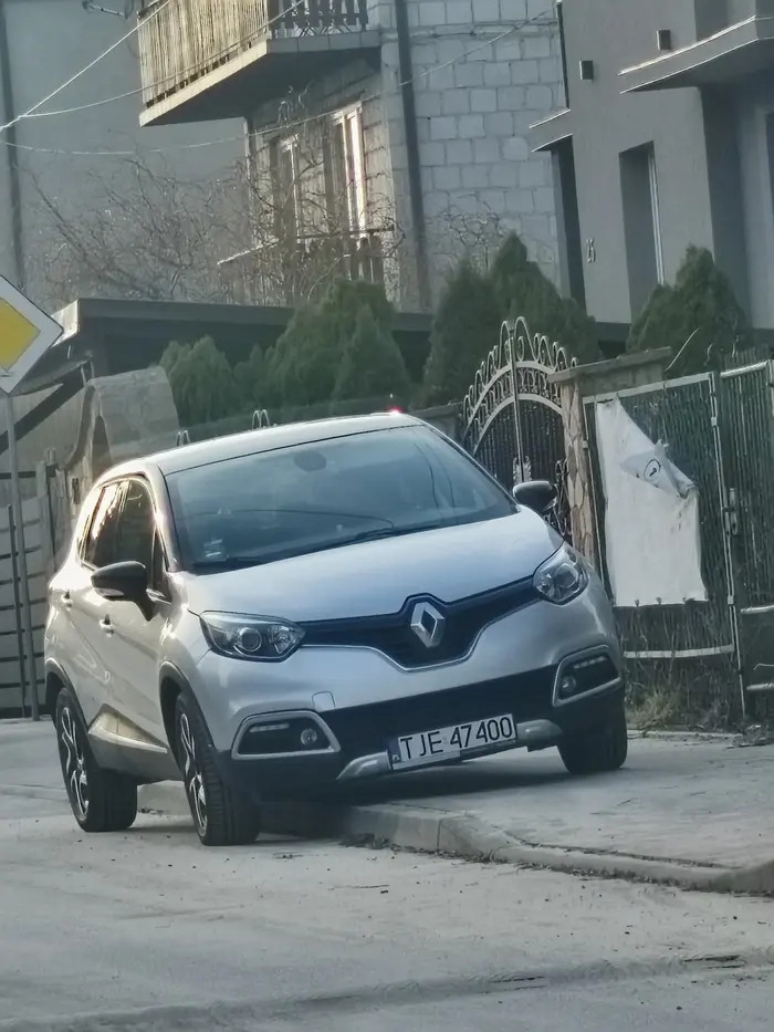 Zastawienie całego chodnika no nie za ładnie