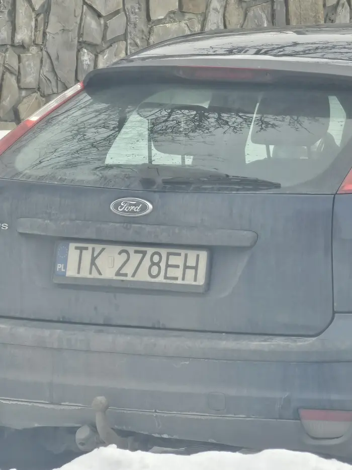 Jeździ jak flet. Prawie mnie rozjechał. Nie polecam, prawko z chipsów.