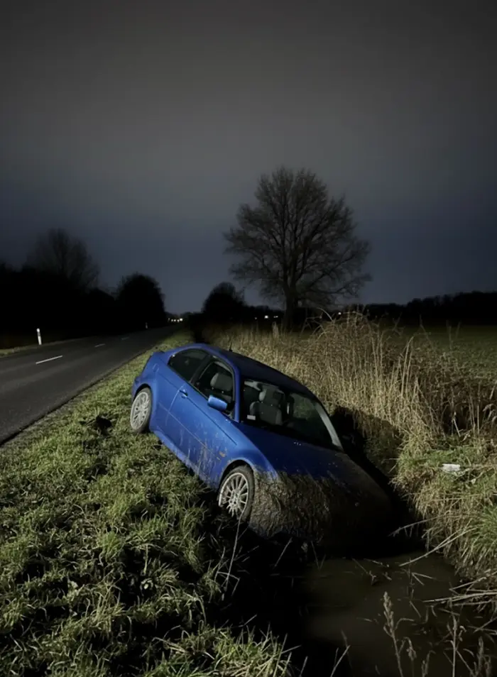 Hopiee, tu nie mozna parkowac. Nie rob wiecej!!