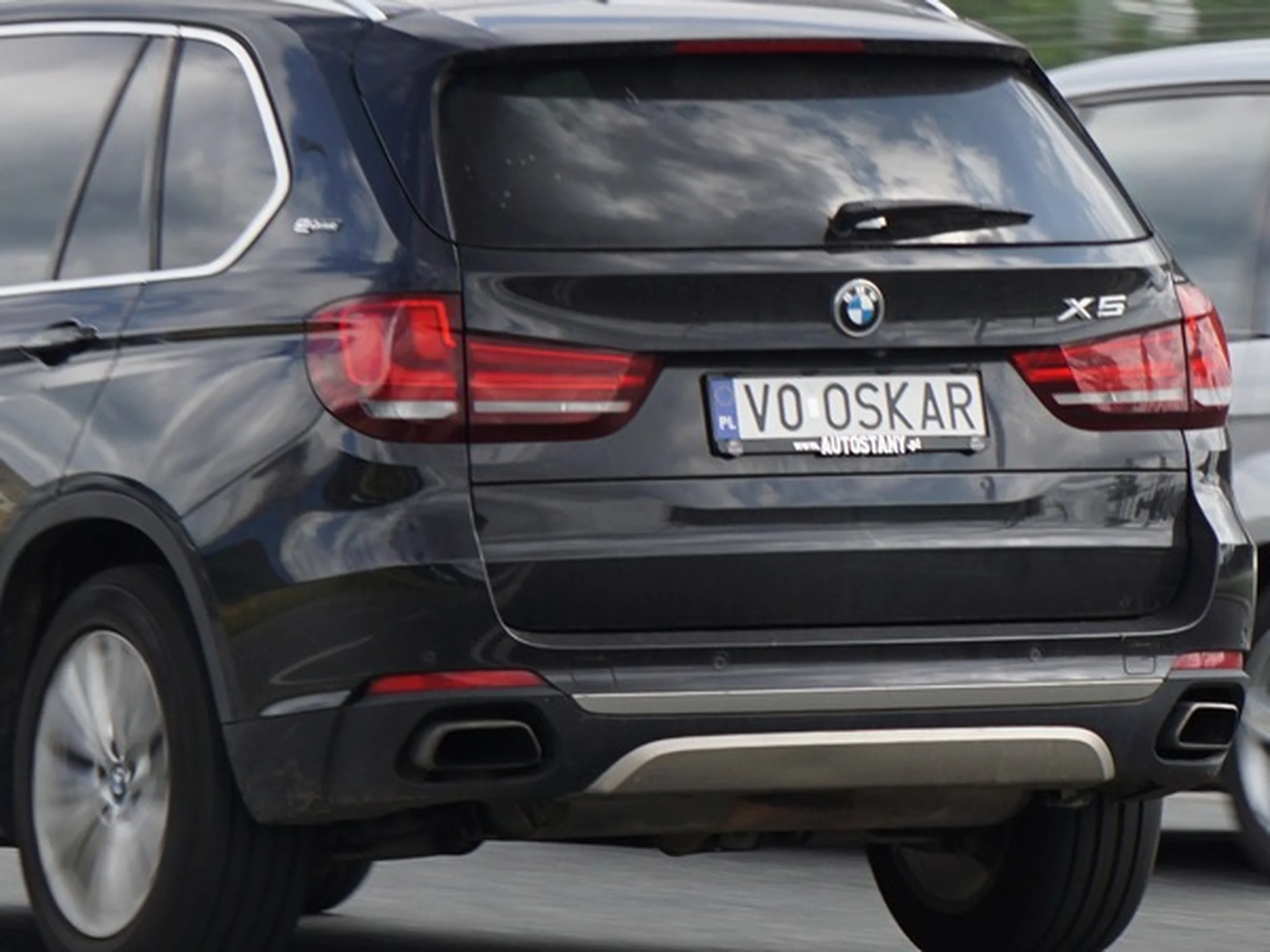 Fajny numer, blacha V0 OSKAR