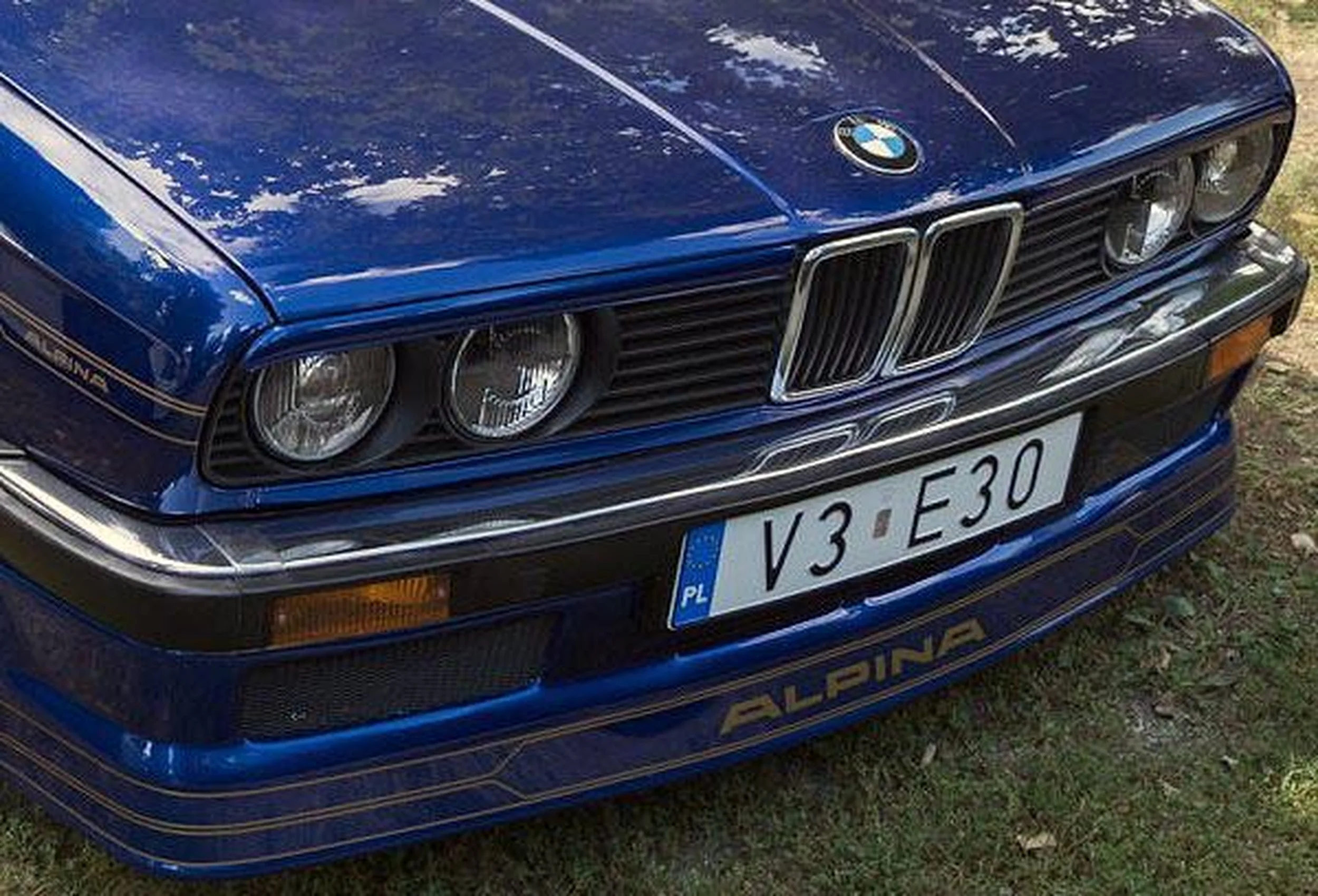 Fajny numer, blacha V3 E30