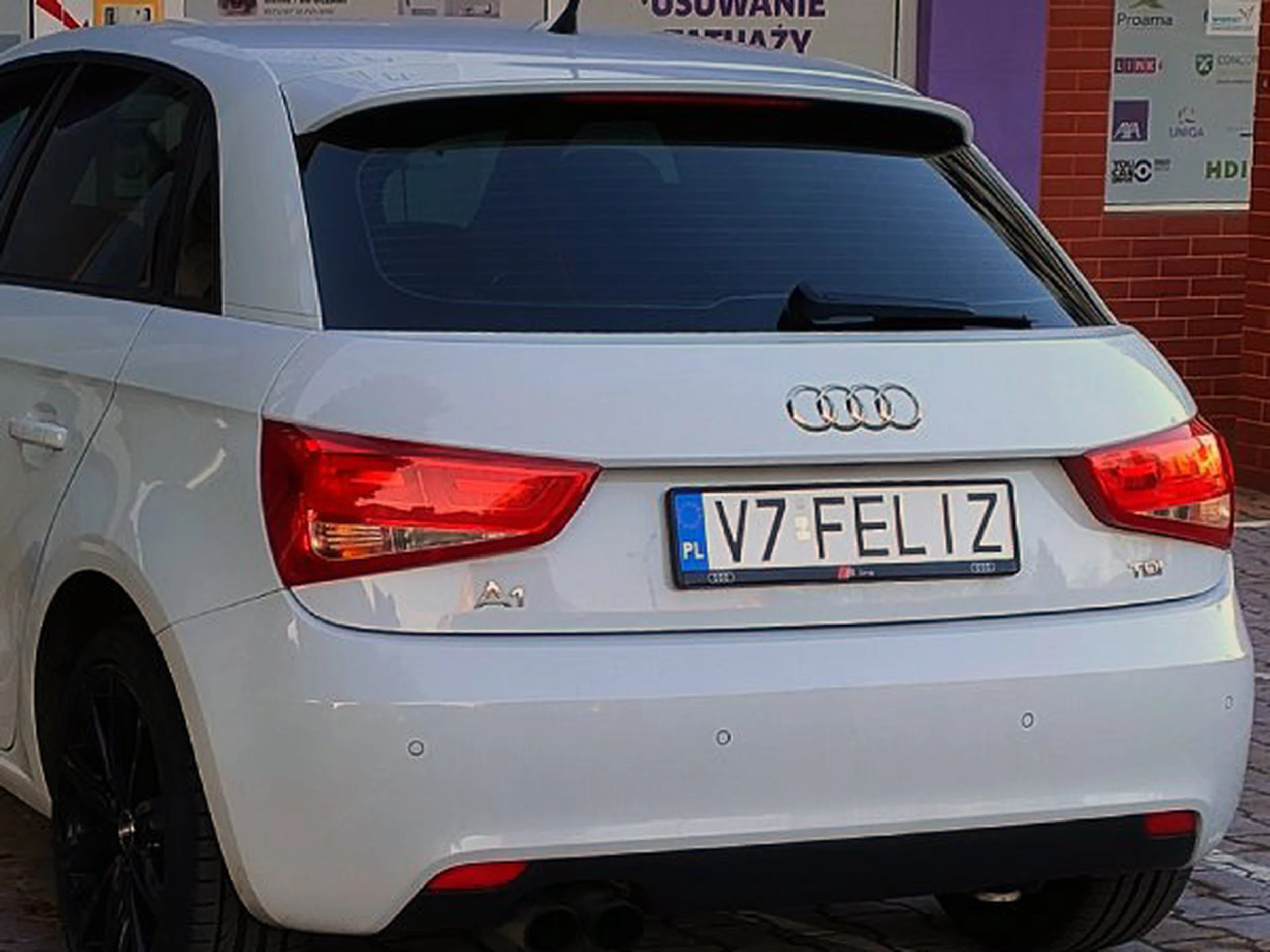 Fajny numer, blacha V7 FELIZ