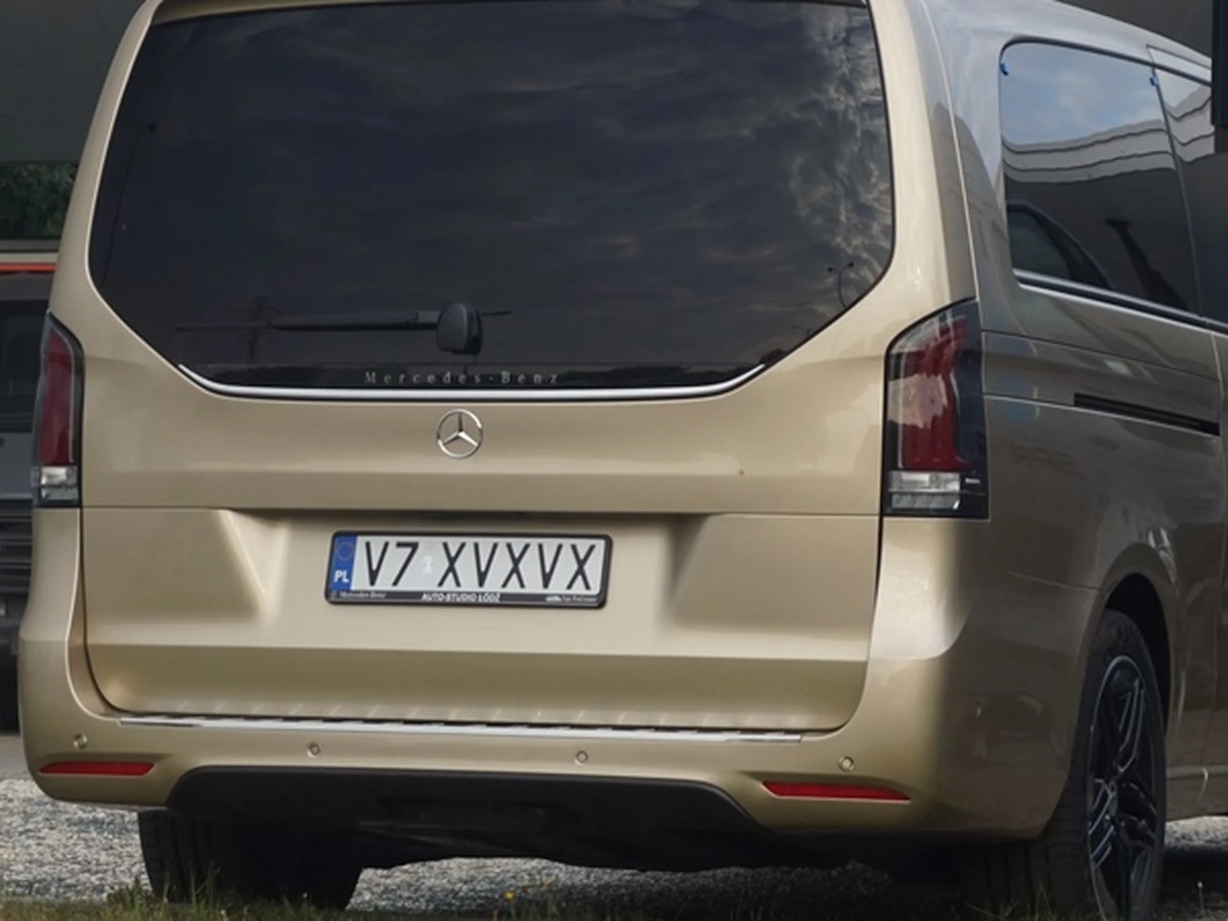 Fajny numer, blacha V7 XVXVX