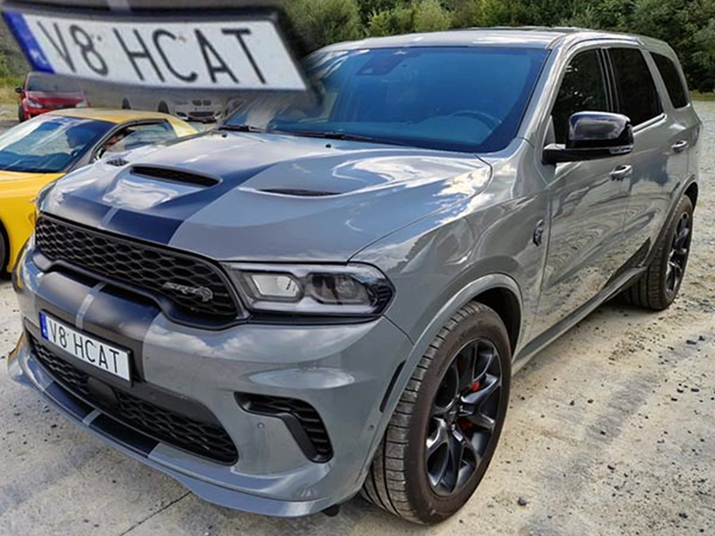 Fajny numer, blacha V8 HCAT