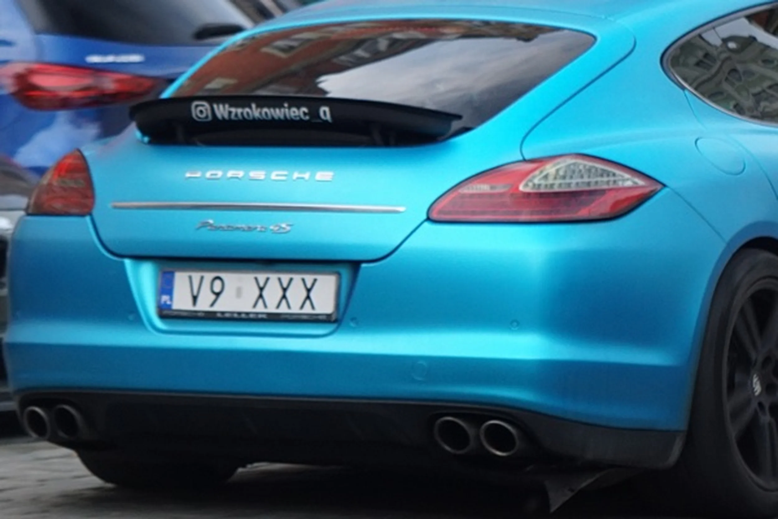 Fajny numer, blacha V9 XXX