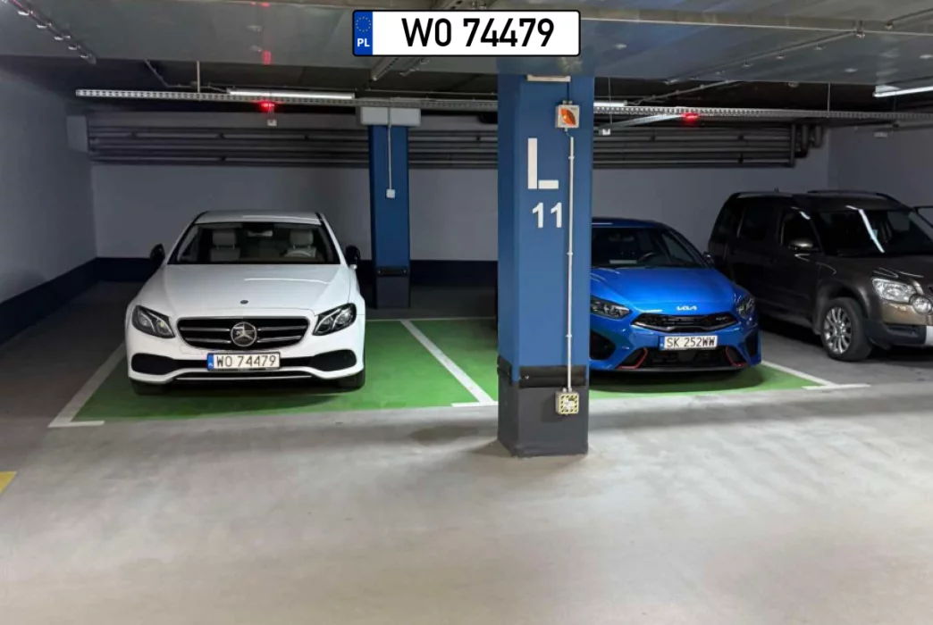 Myśli że jak ma power bank to może? czy co ? albo niepełnosprawny daltonista :)