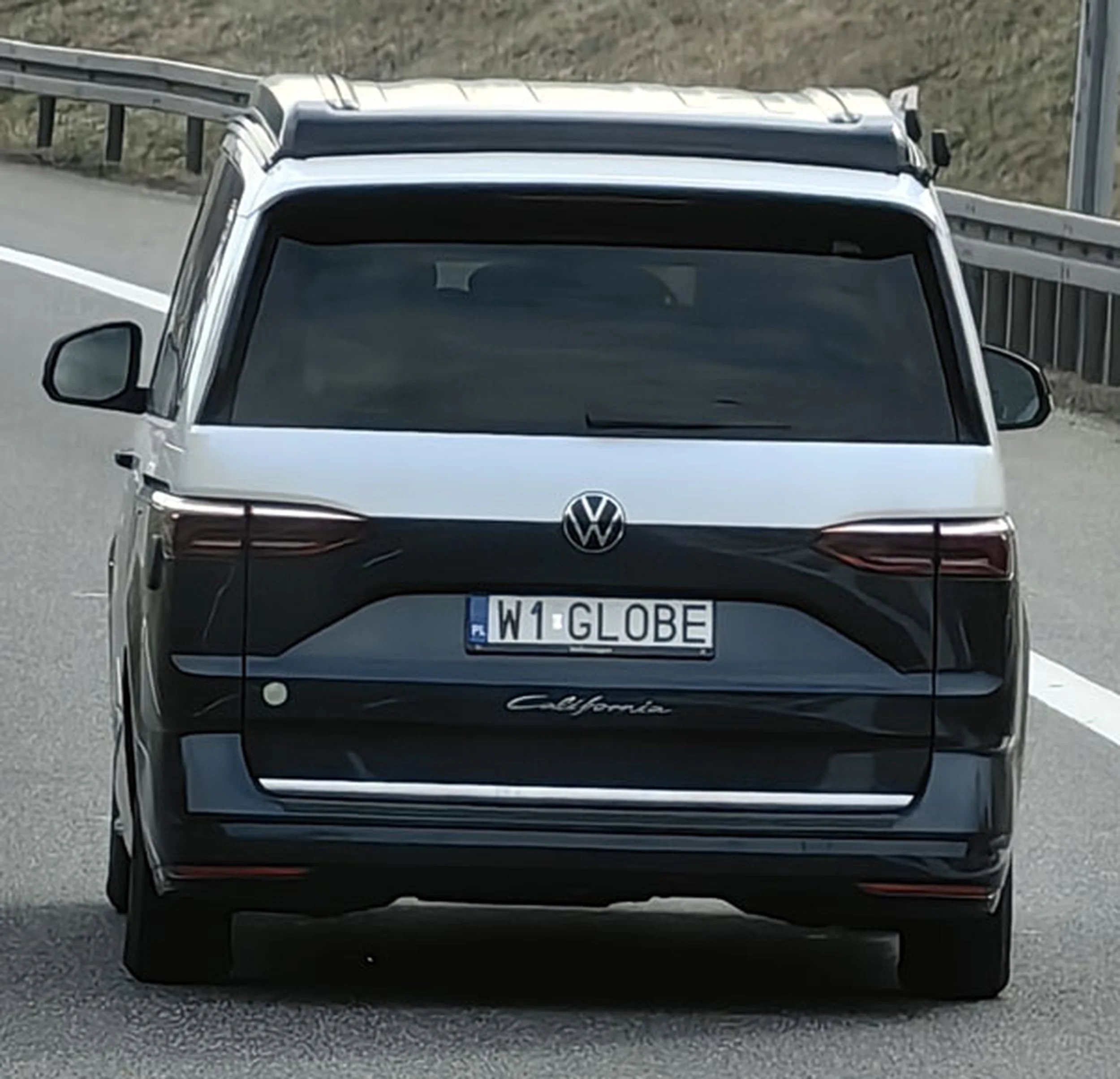 Fajny numer, blacha W1 GLOBE