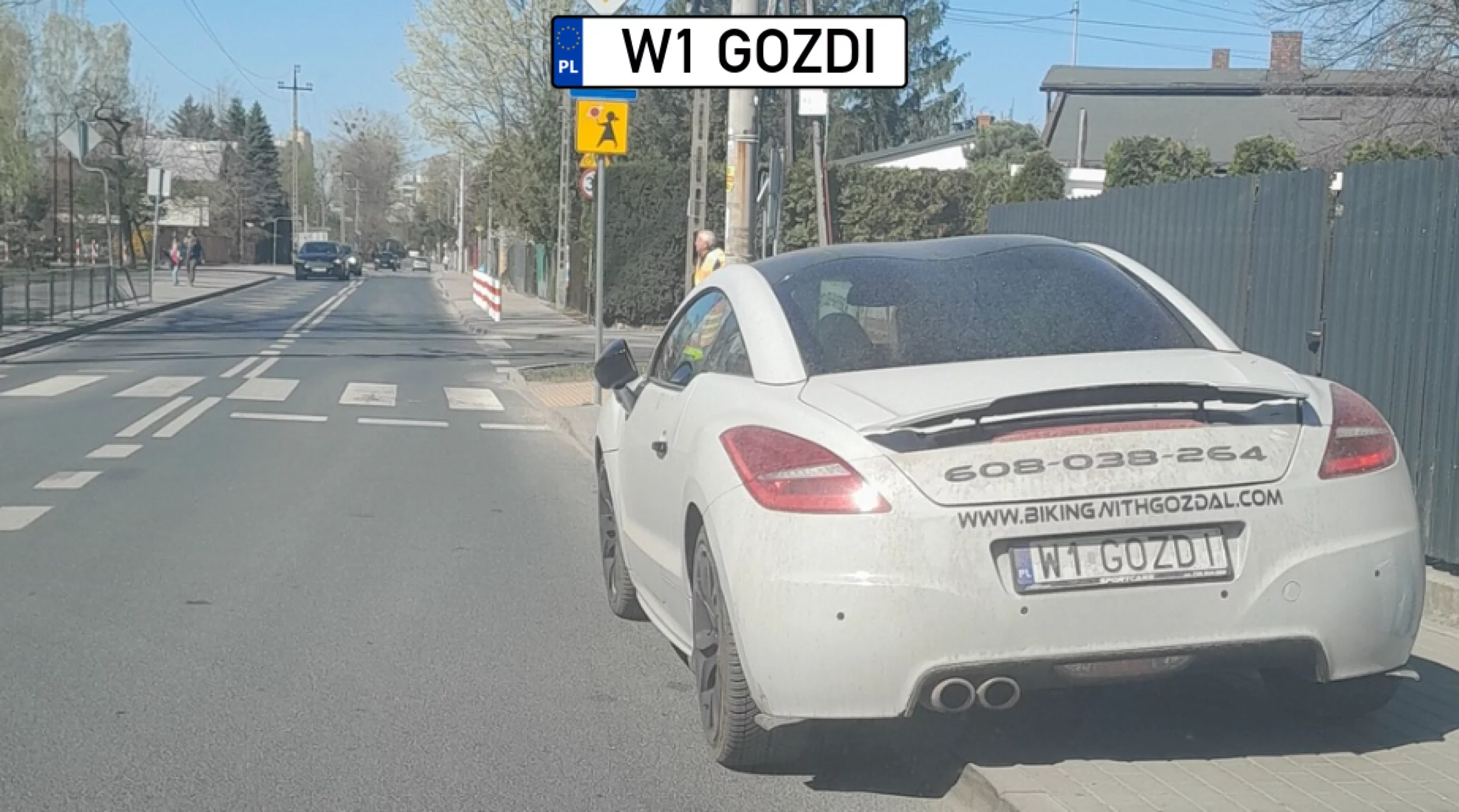 To ile by zapłacił? Durnota nie zna granic.