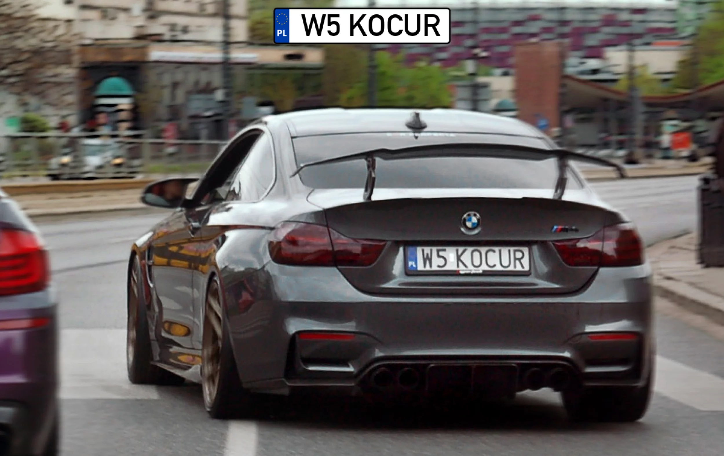 Notorycznie łamie przypisy