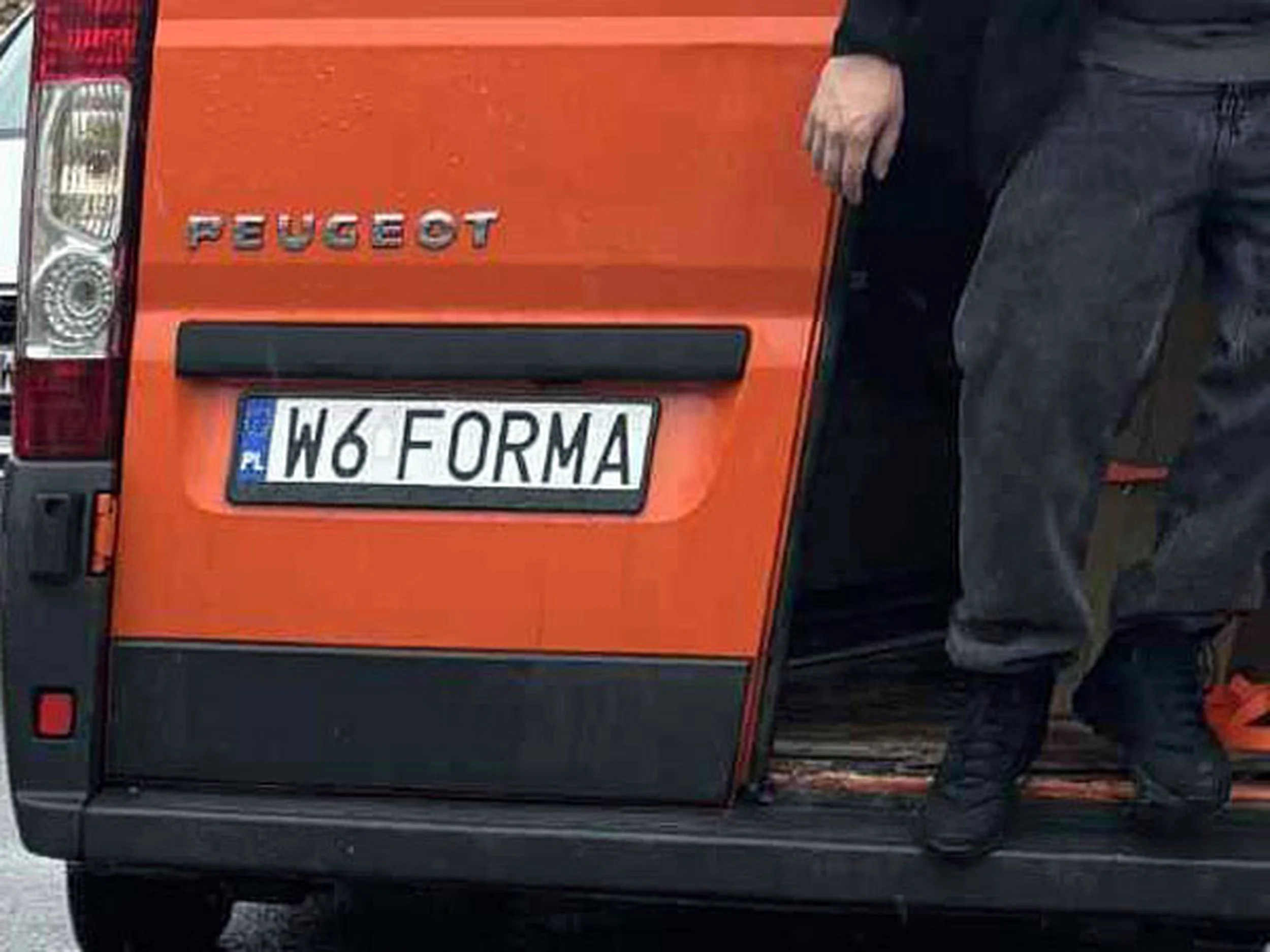 Fajny numer, blacha W6 FORMA