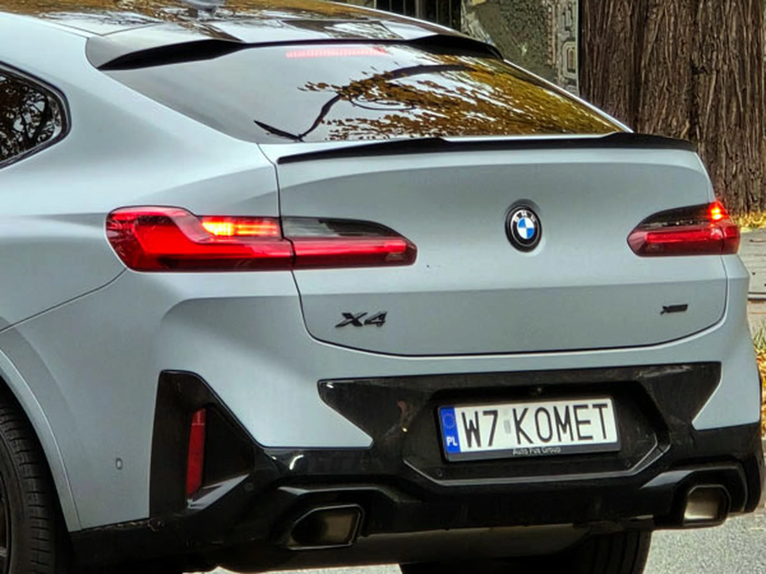 Fajny numer, blacha W7 KOMET