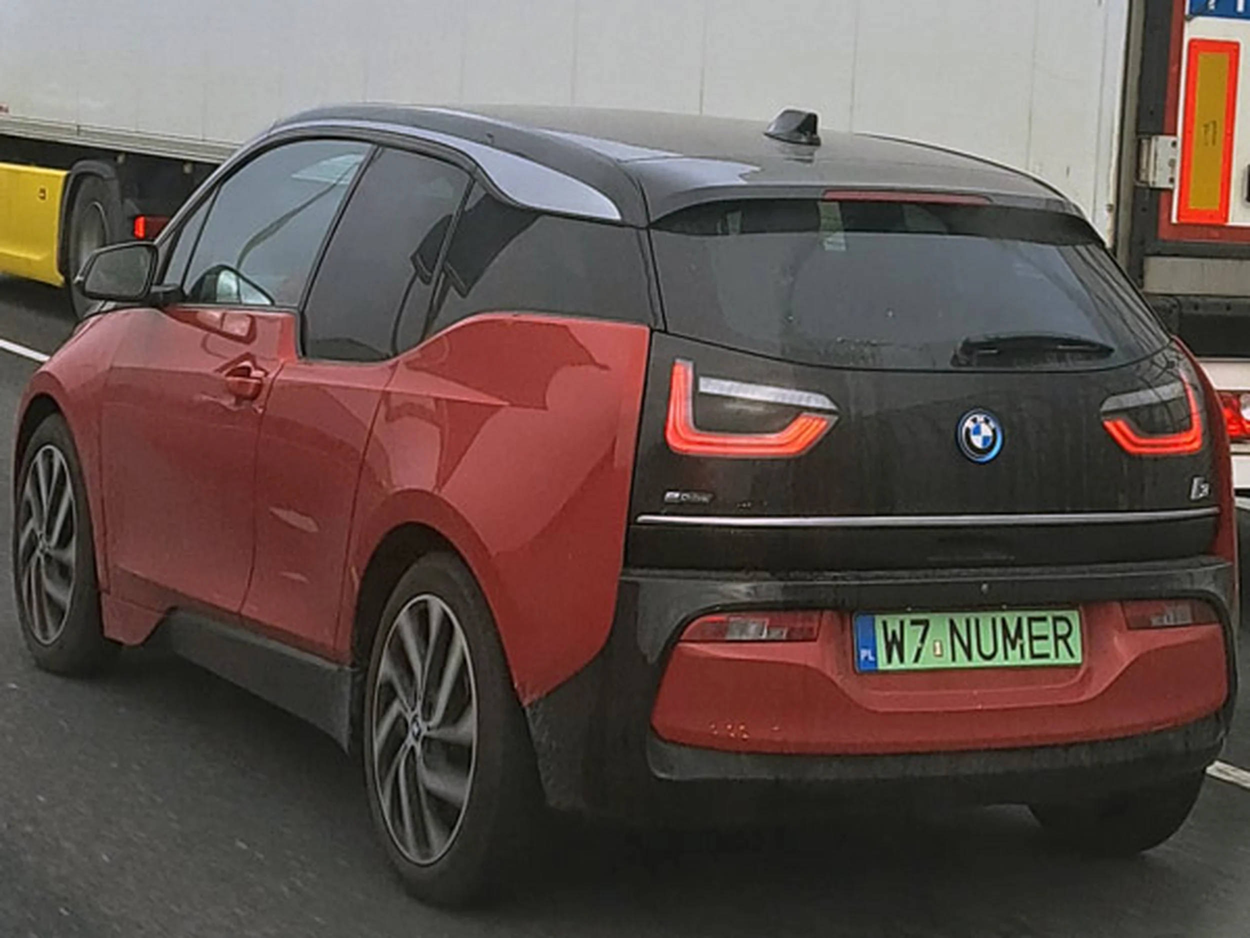 Fajny numer, blacha W7 NUMER