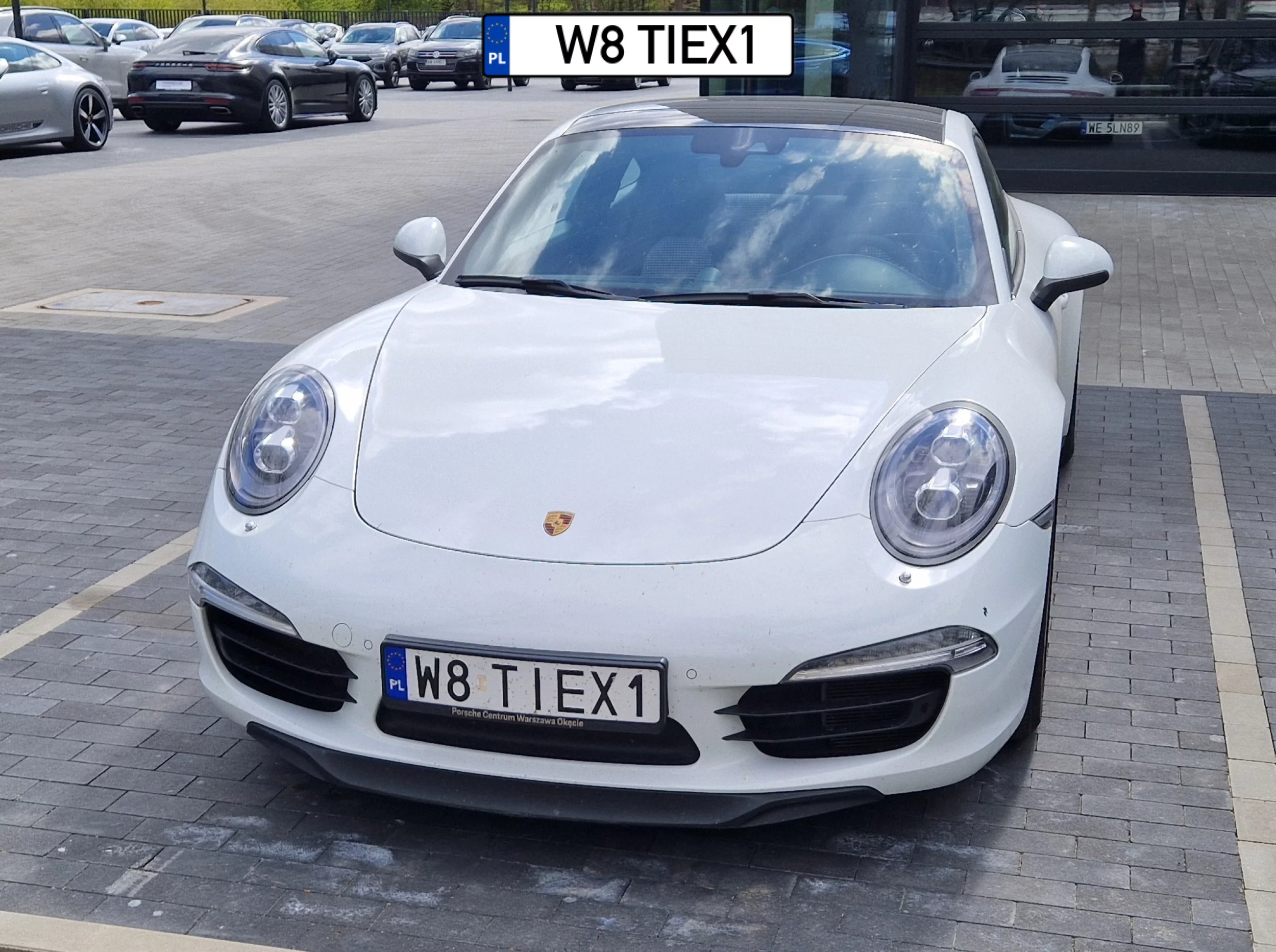 W8TIEX1 Porshe