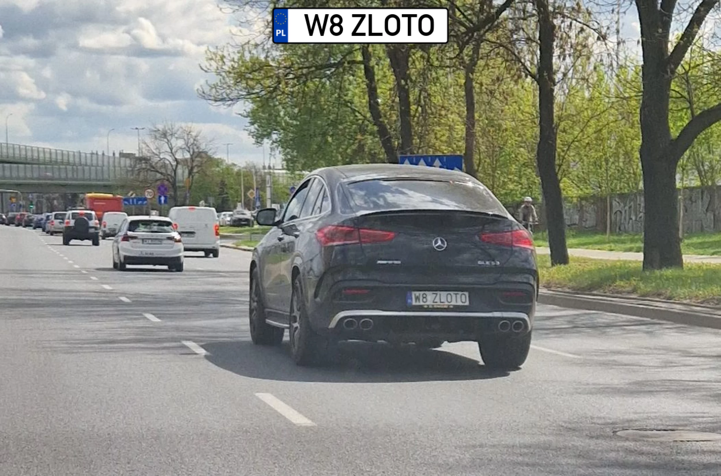 Żeby nie zapomniał co kocha najbardziej :)