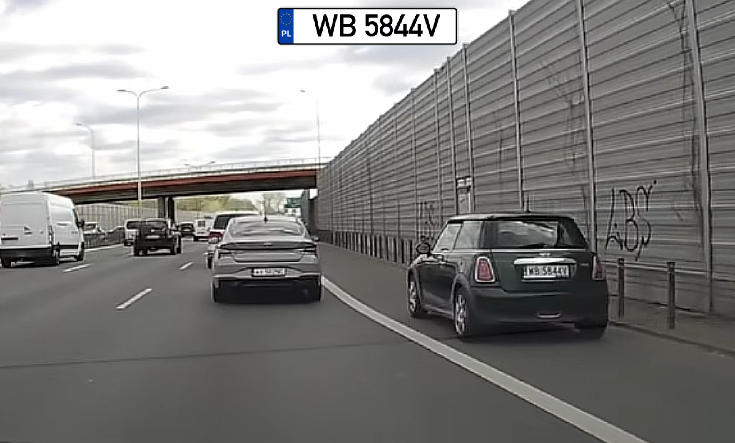 Jest BUS pas i MINI pas. Gratulacje wyboru. Oczywiście jechał.