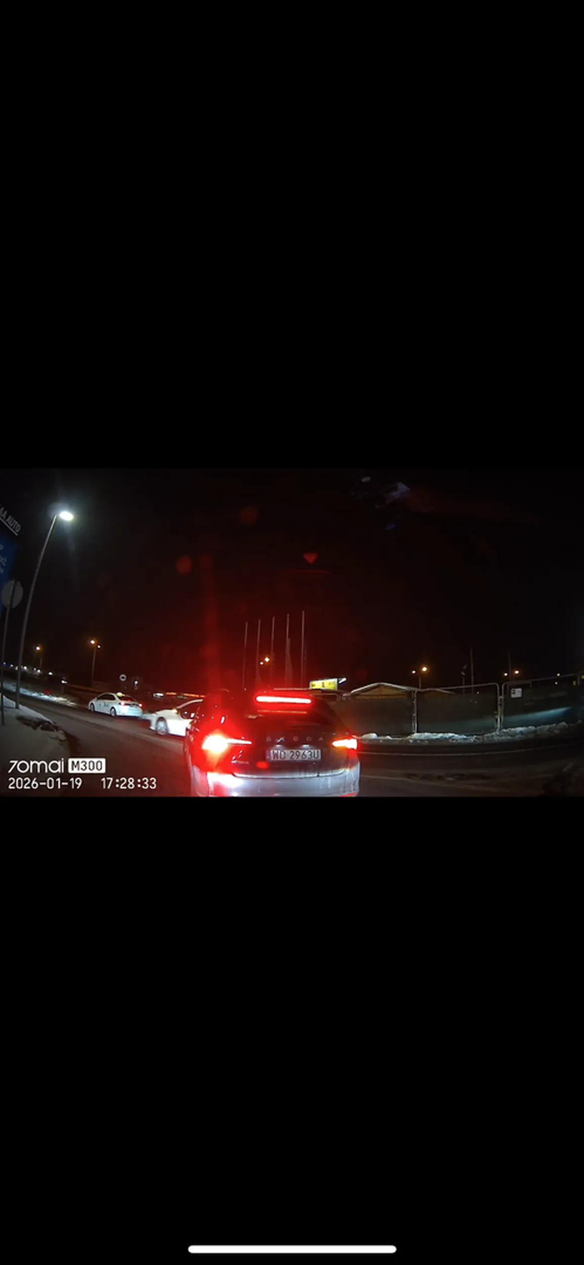 Chłop jest chory psychicznie, łamie przepisy i jeszcze się dziwi jak mu o tym mówisz ??‍♂️