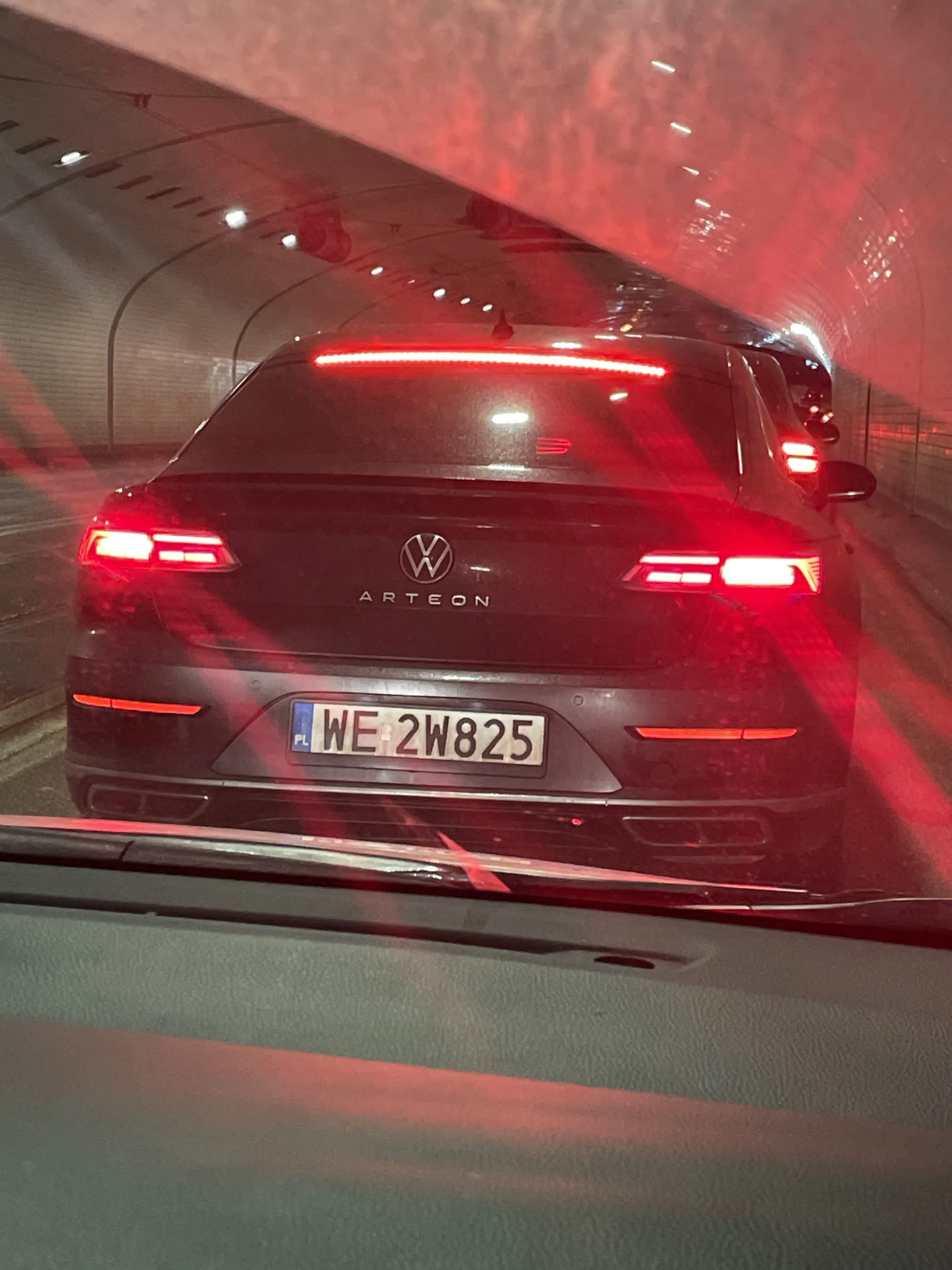 Nie umie chłopina jeździć na suwak. Okularnik haha. Nie widzi nic.