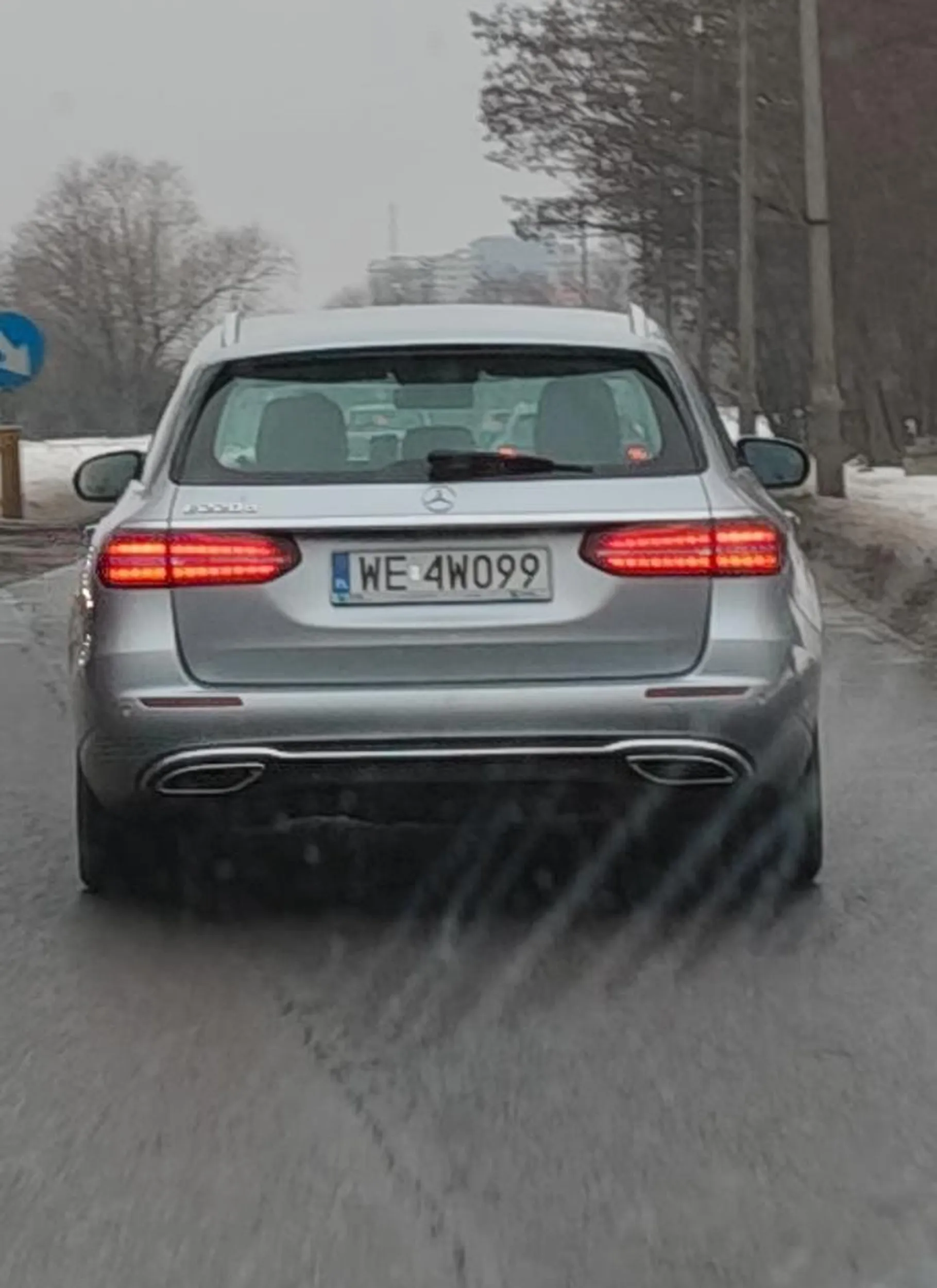 Bardziej siedź w tym telefonie