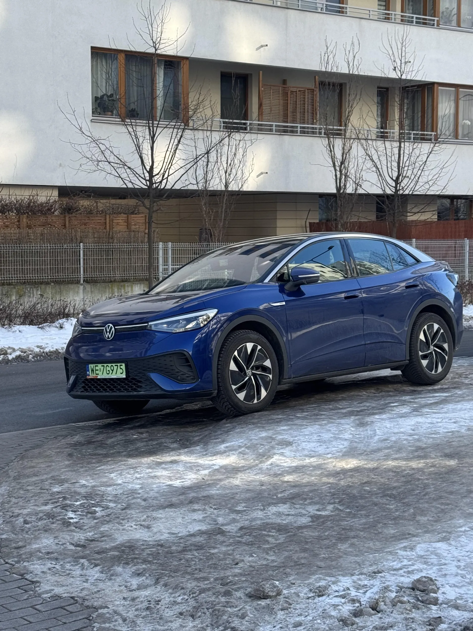 Najlepiej to stań jeszcze we wjeździe