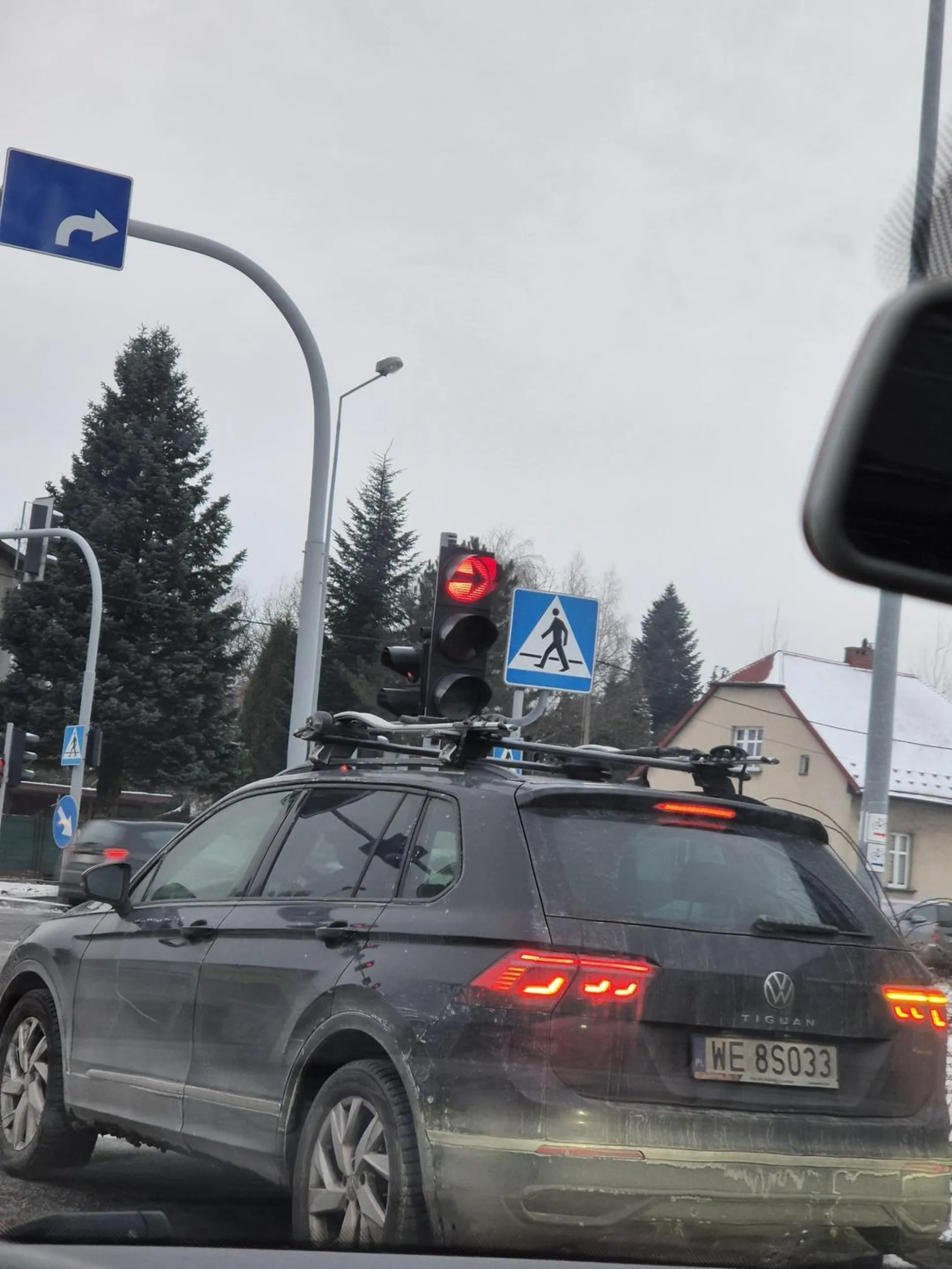 Dureń za szybko jeździ