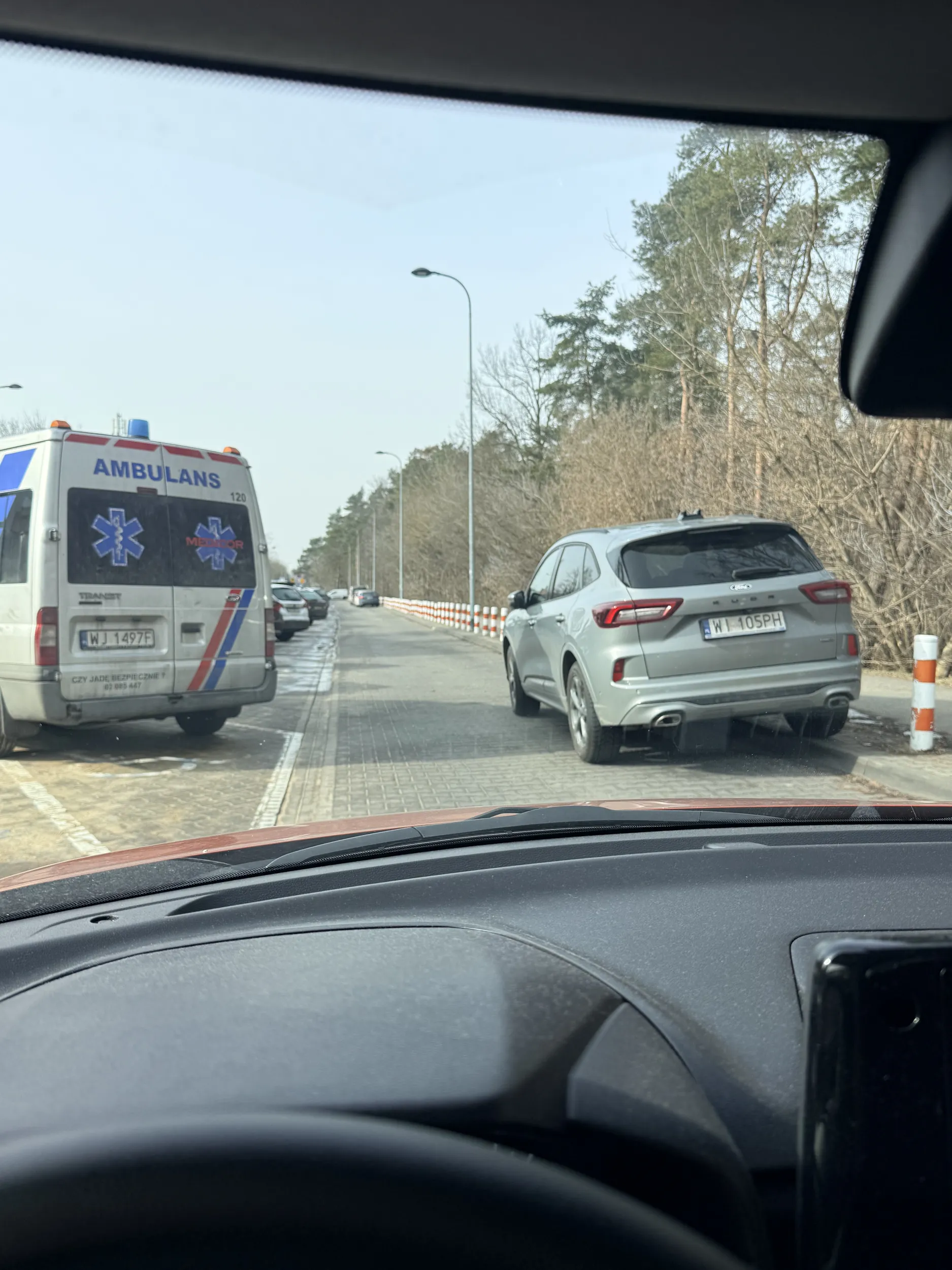 zajebiste miejsce sobie znalazłeś do zaparkowania