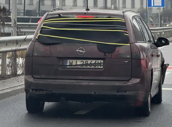 Udusić się można jadąc w tej chmurze dymu którą ciągniesz za sobą z tego zgniłego złoma.