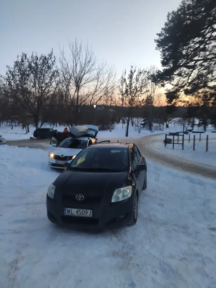 Jazda po chodniku i ddr w parku cichociemnych