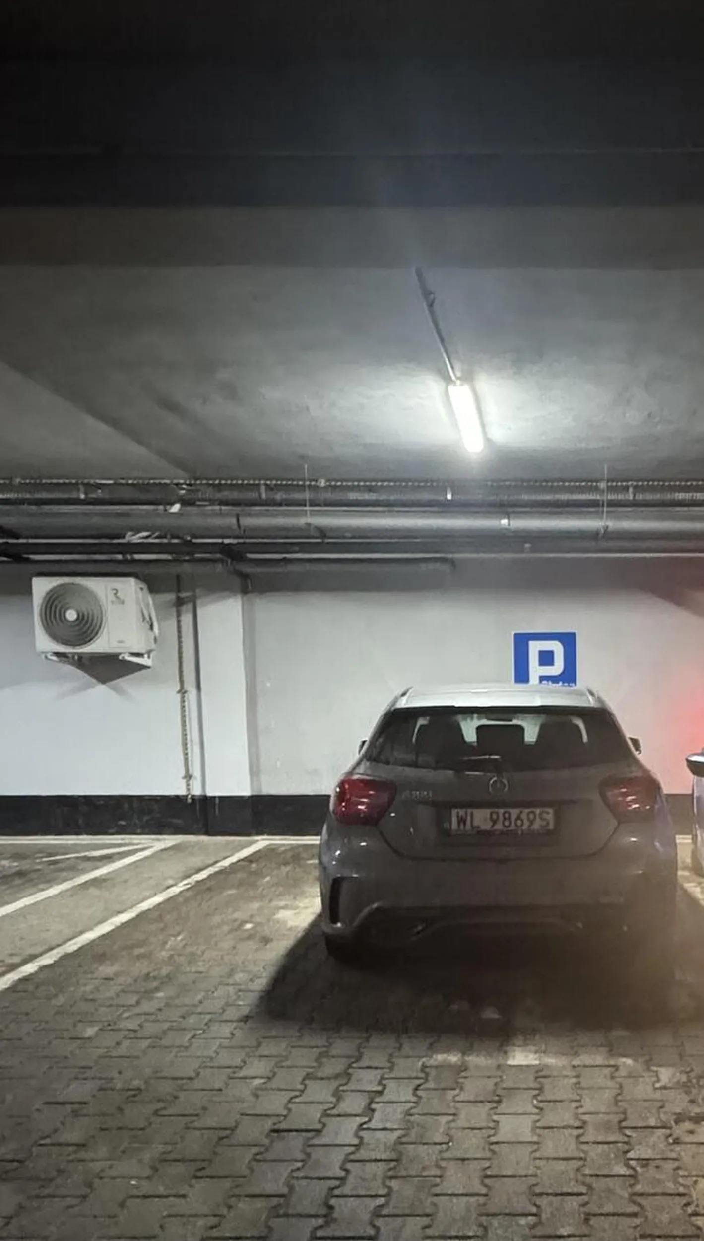 Warto wykupić dodatkowy kurs parkowania :))