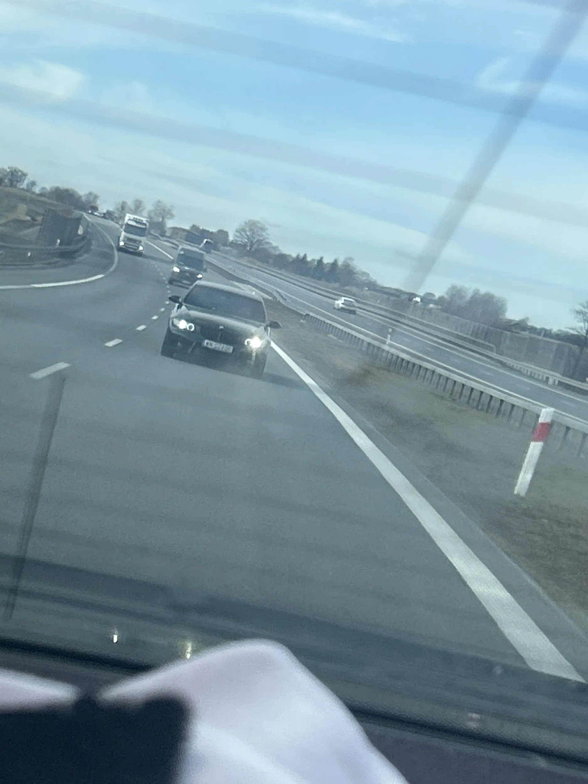 jechalismy na sce w strone lublina i patrzylem sie przez tylne okno caly czas na ciebie w e46 i wpadlas mi w oko