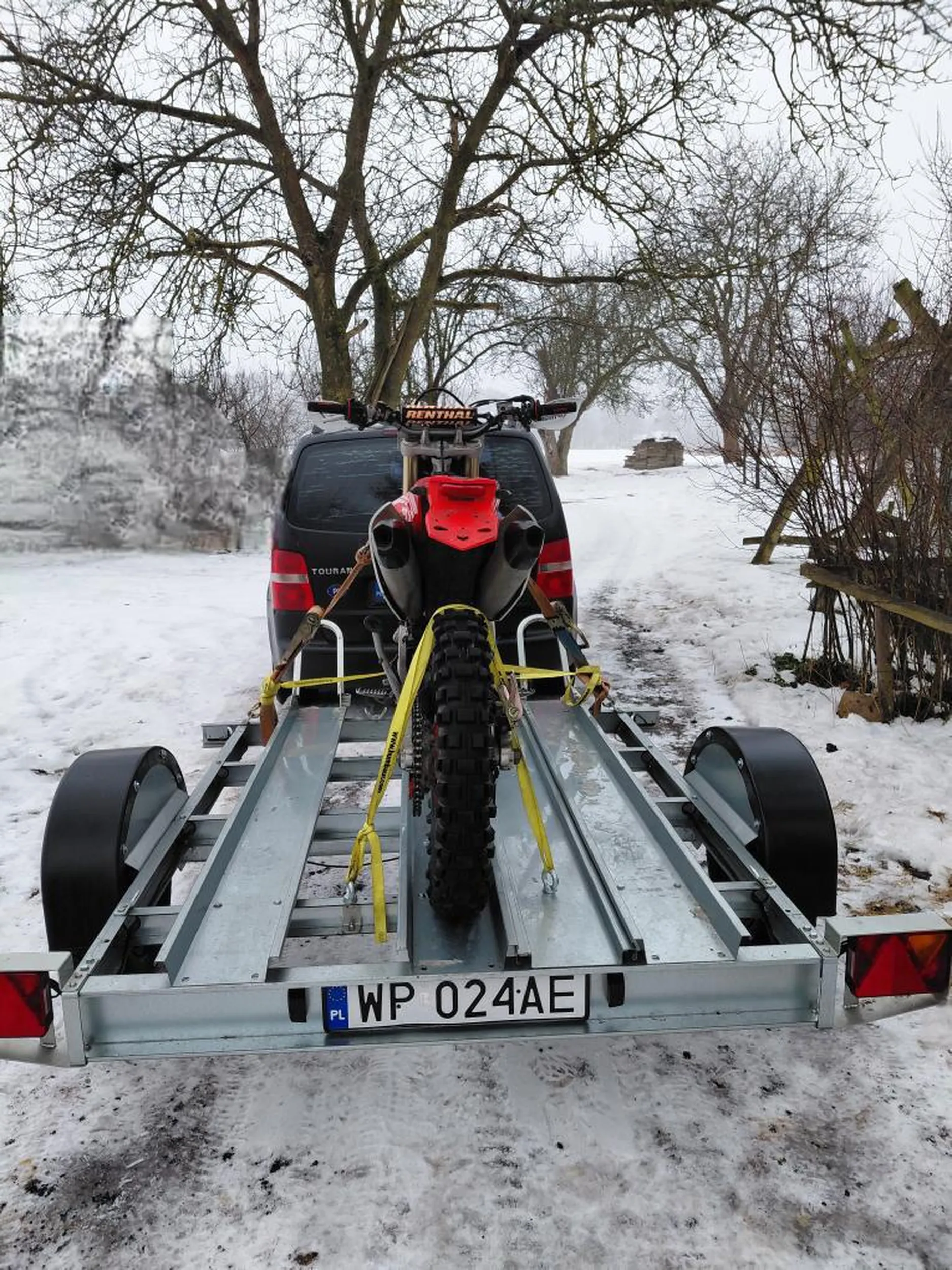 Jakiś gość z przyczepą jechał i krzyczał jeb4ć KTM