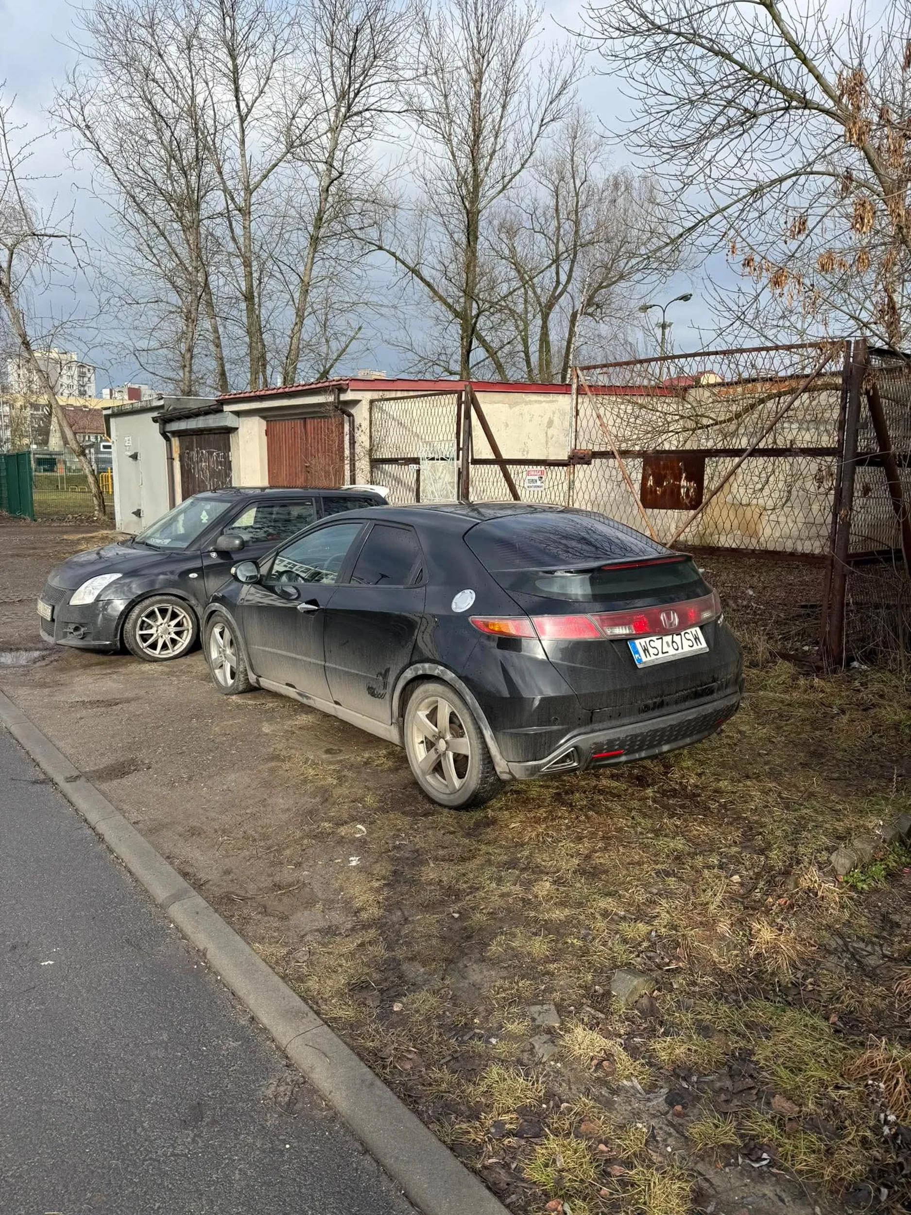 Naucz się parkować, bo na razie to 3 miejsca zajmujesz