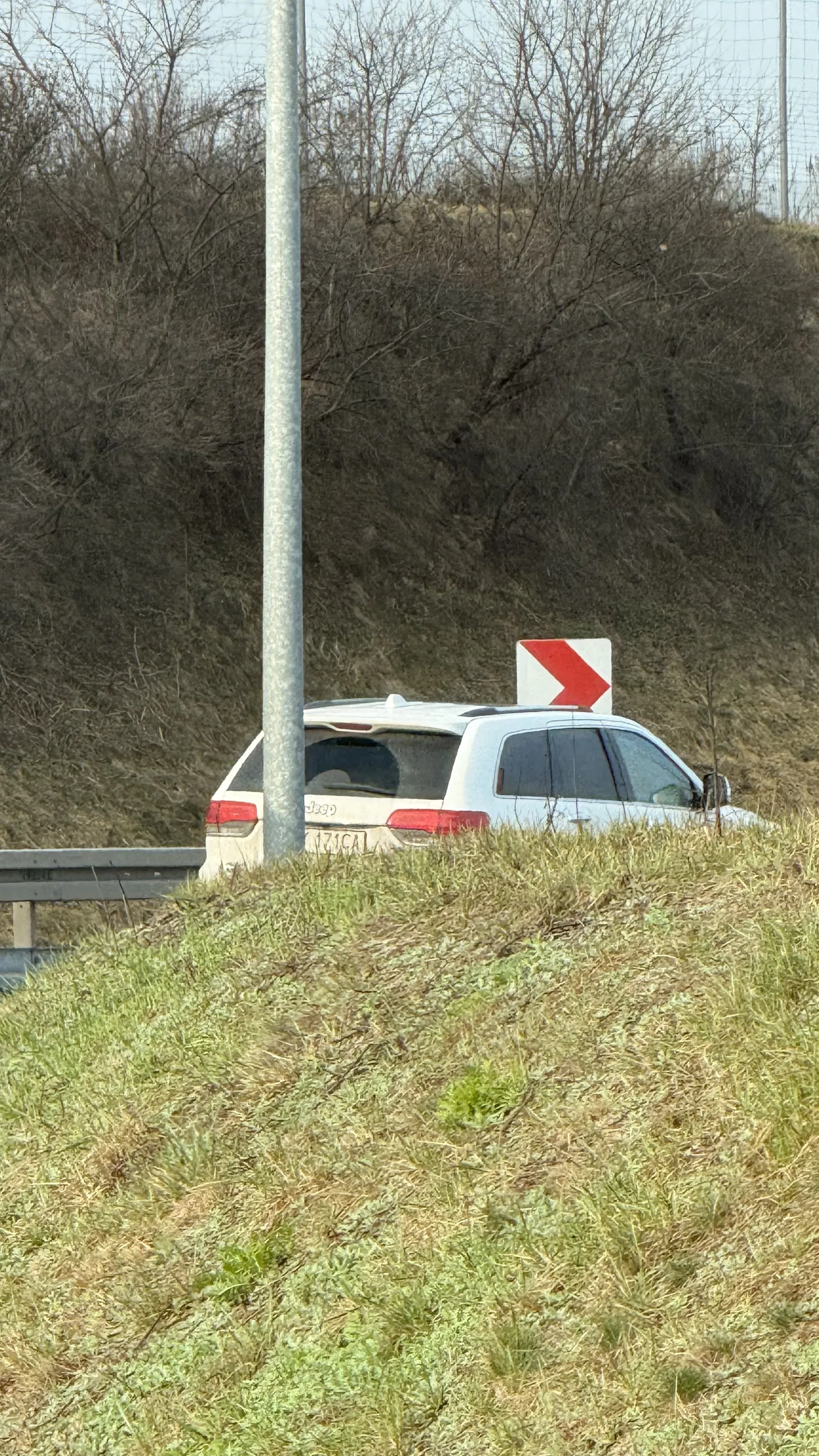 Wszędzie się wpycha, nie lubi stać w kolejce zawsze wpycha na ostatniego