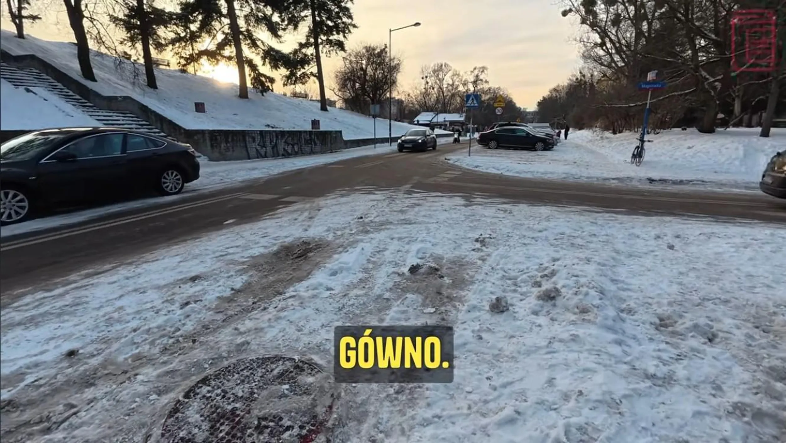 Pan się przedstawił jak na obrazku. Mandat pewnie też rozumu nie nauczy, ale przynajmniej wiadomo że tym samochodem jeździ podbydło bez kultury.