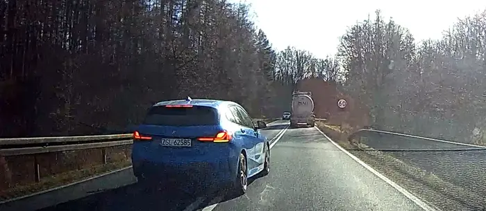 Uwaga pirat!!! Drogi publiczne traktuje jak tor wyścigowy.